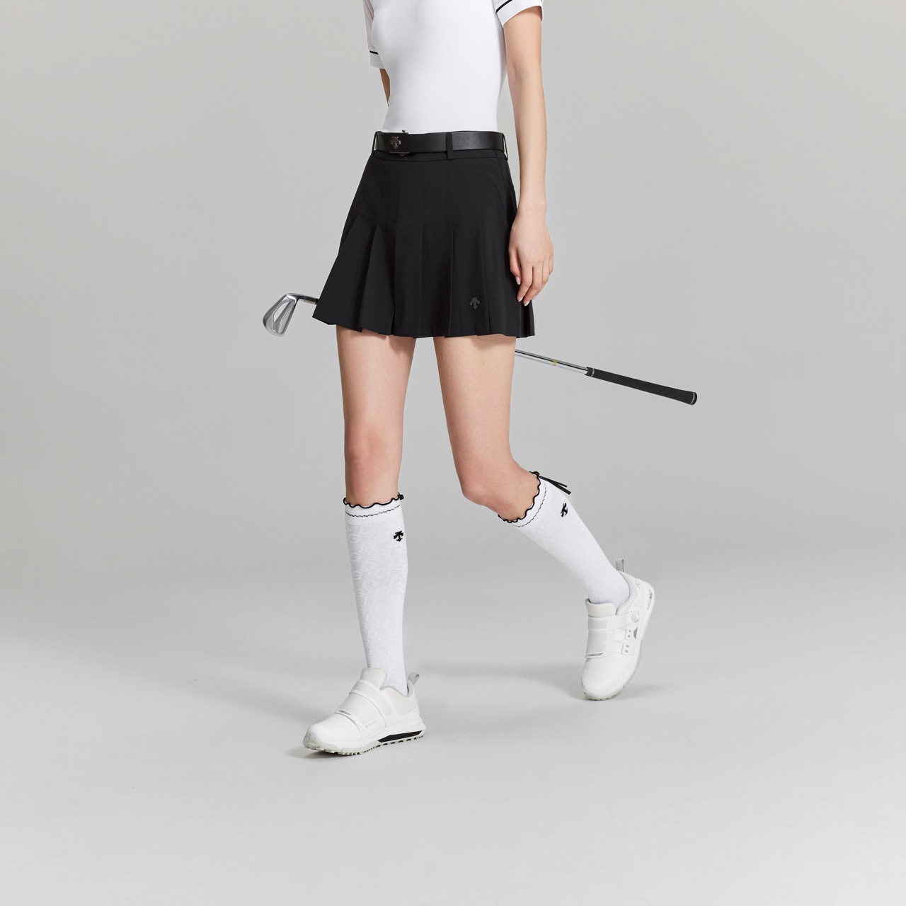 WOMEN'S GOLF Woven Shorts