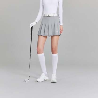 WOMEN'S GOLF Woven Shorts