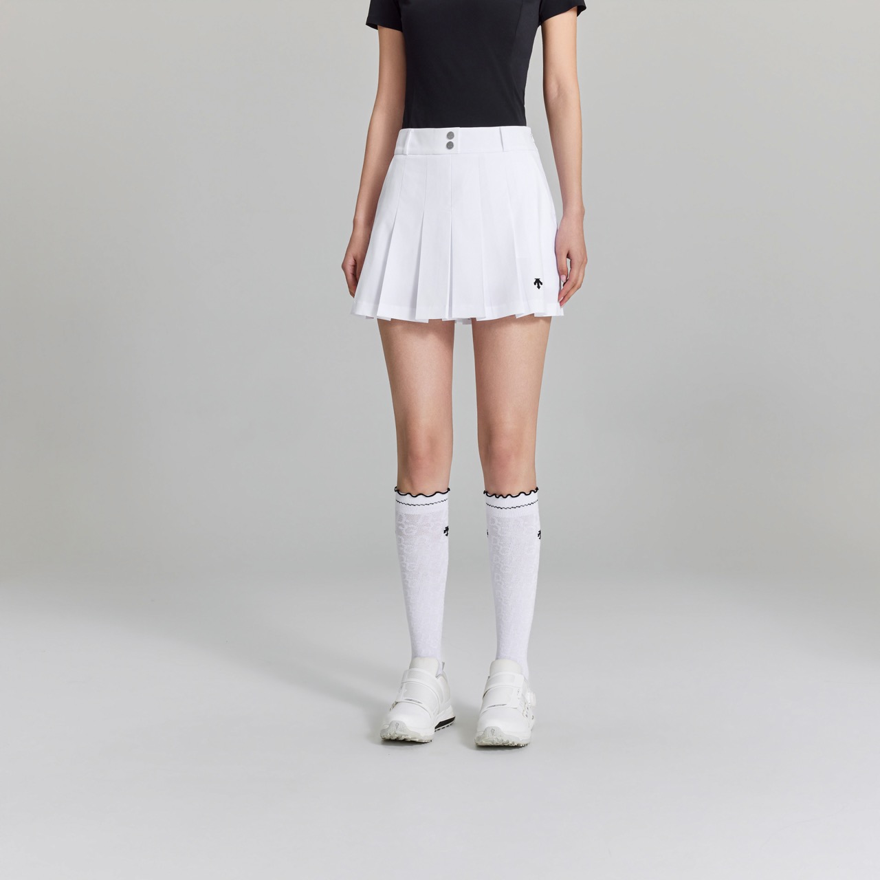 WOMEN'S GOLF Woven Shorts