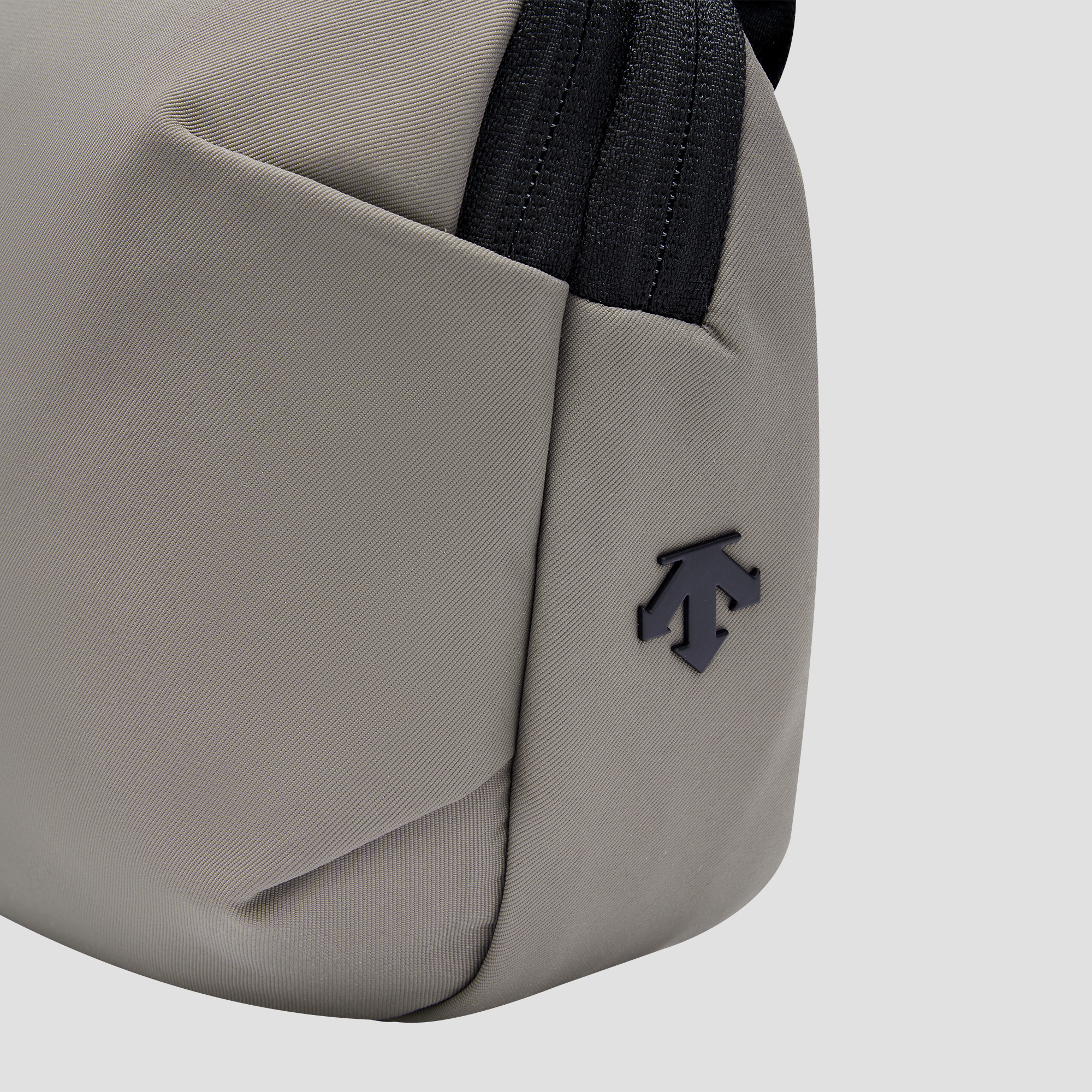 Unisex Move Crossbody Bag