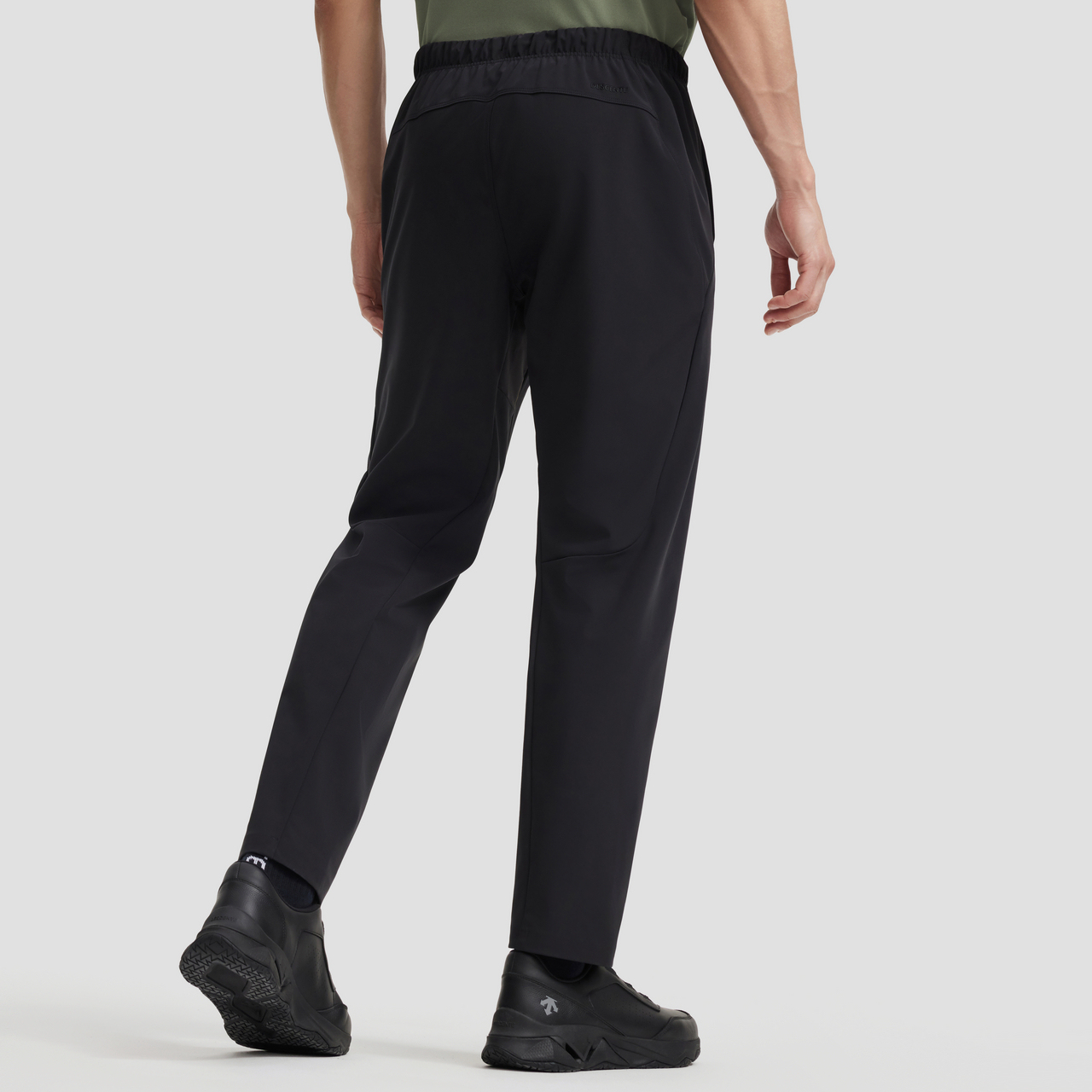TRAINING Men Woven Pants