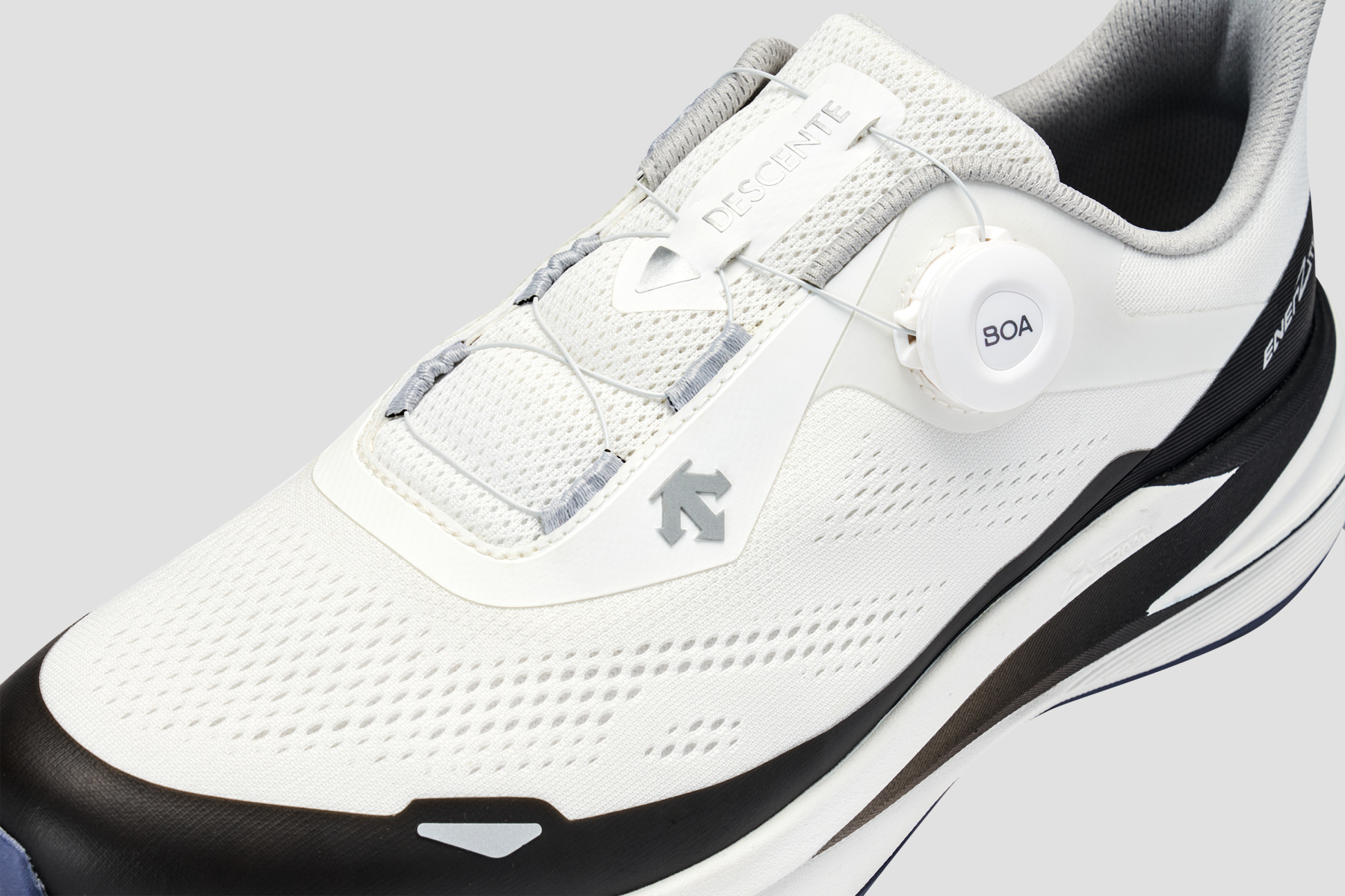 Performance Women LAVITATE WIRE 3.0 Shoes