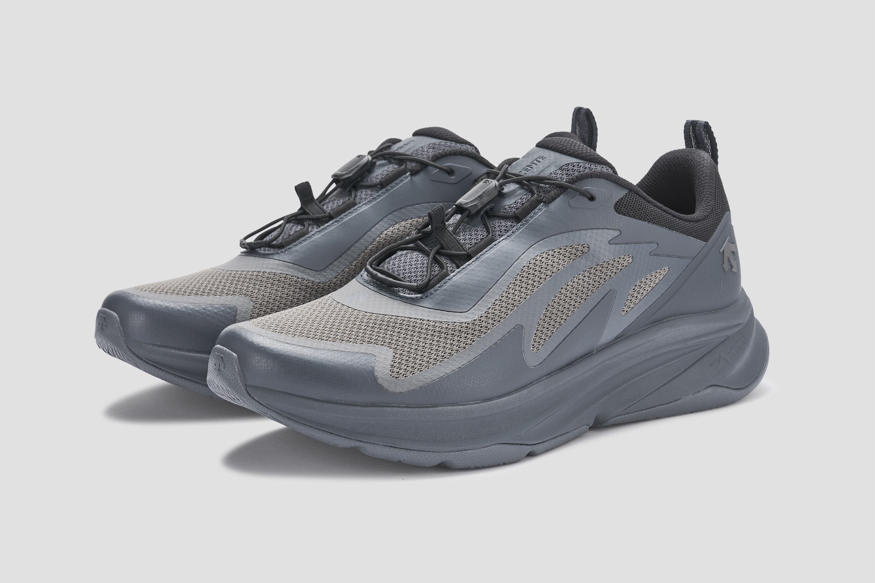 RUNNING Mens Lavitate Wire 2.0