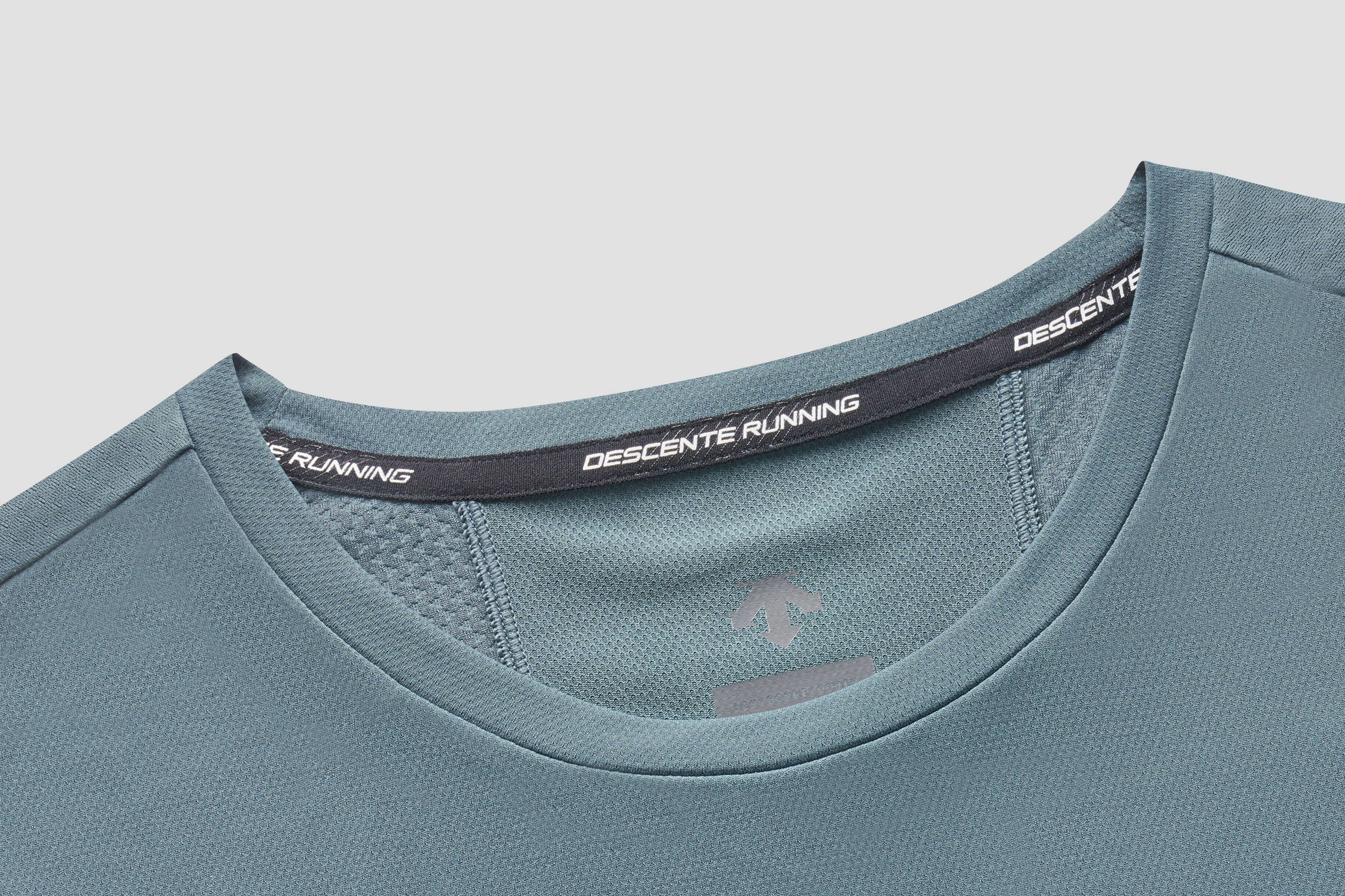 RUNNING Mens Knit Short Sleeve Tee