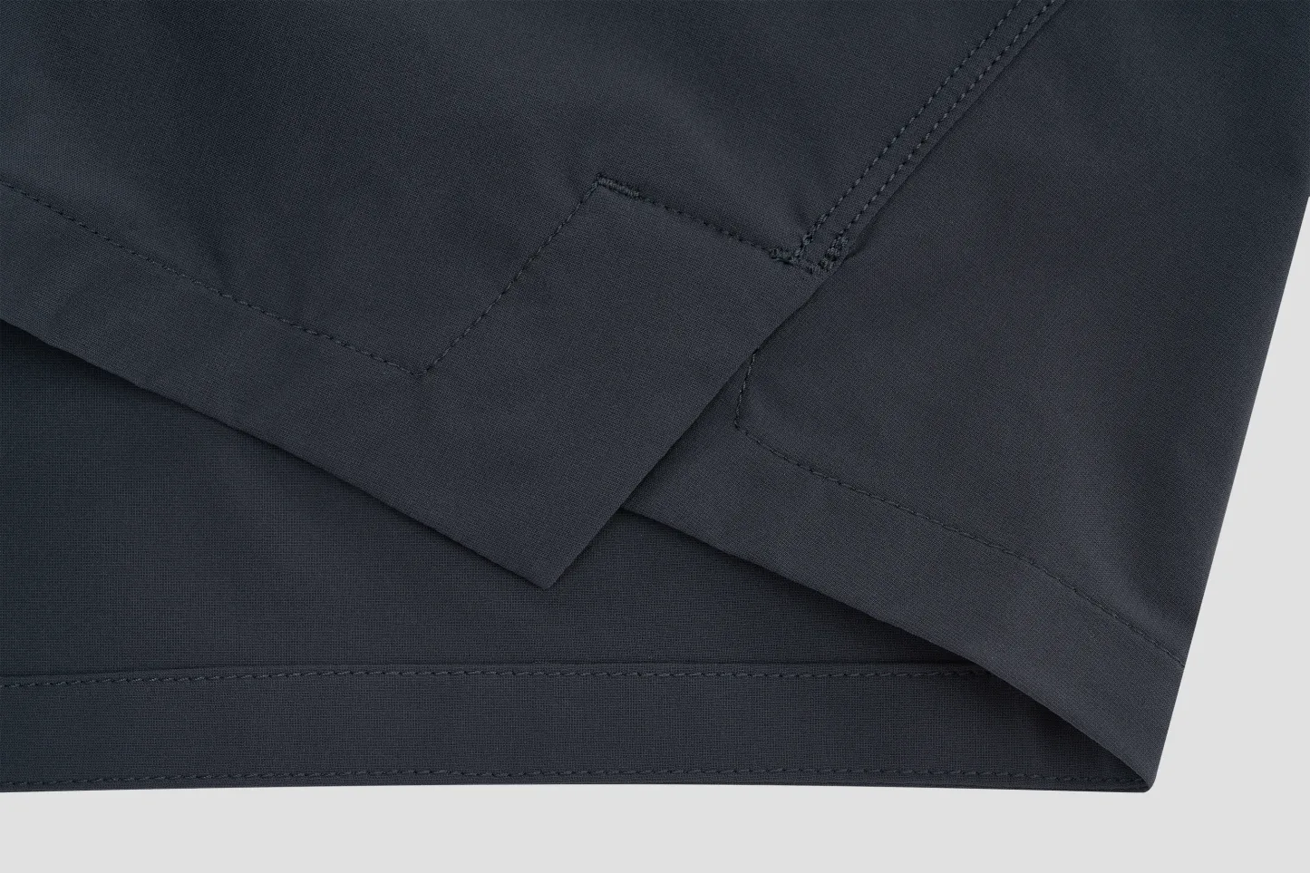 TRAINING Men Woven Shorts