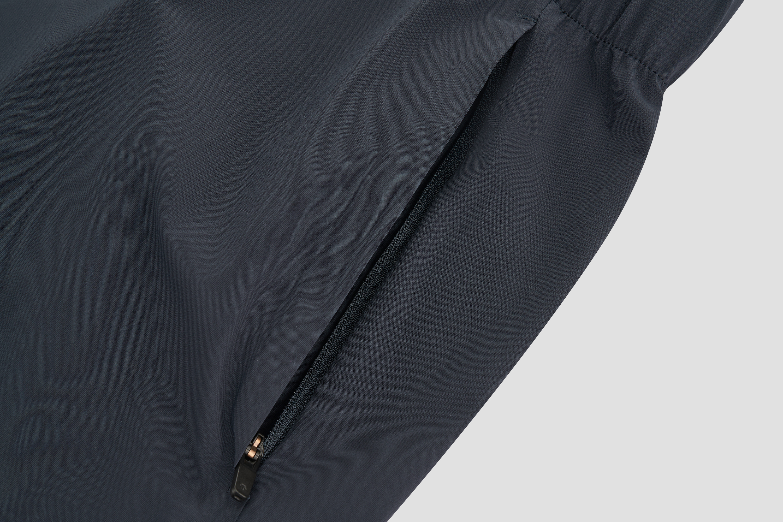 TRAINING Men Woven Shorts