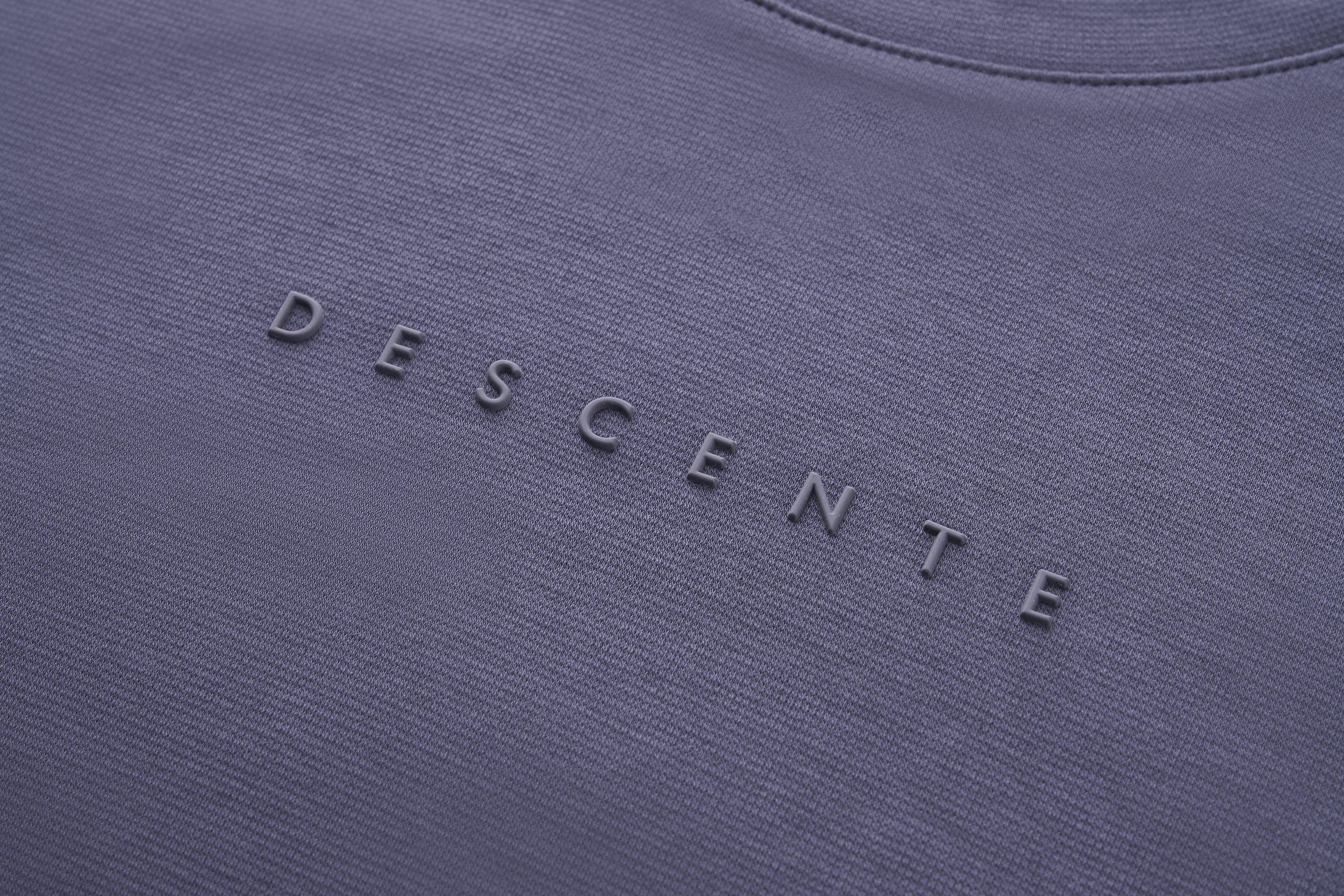 WOMENâ€™S STUDIO Womens Long Sleeve Tee