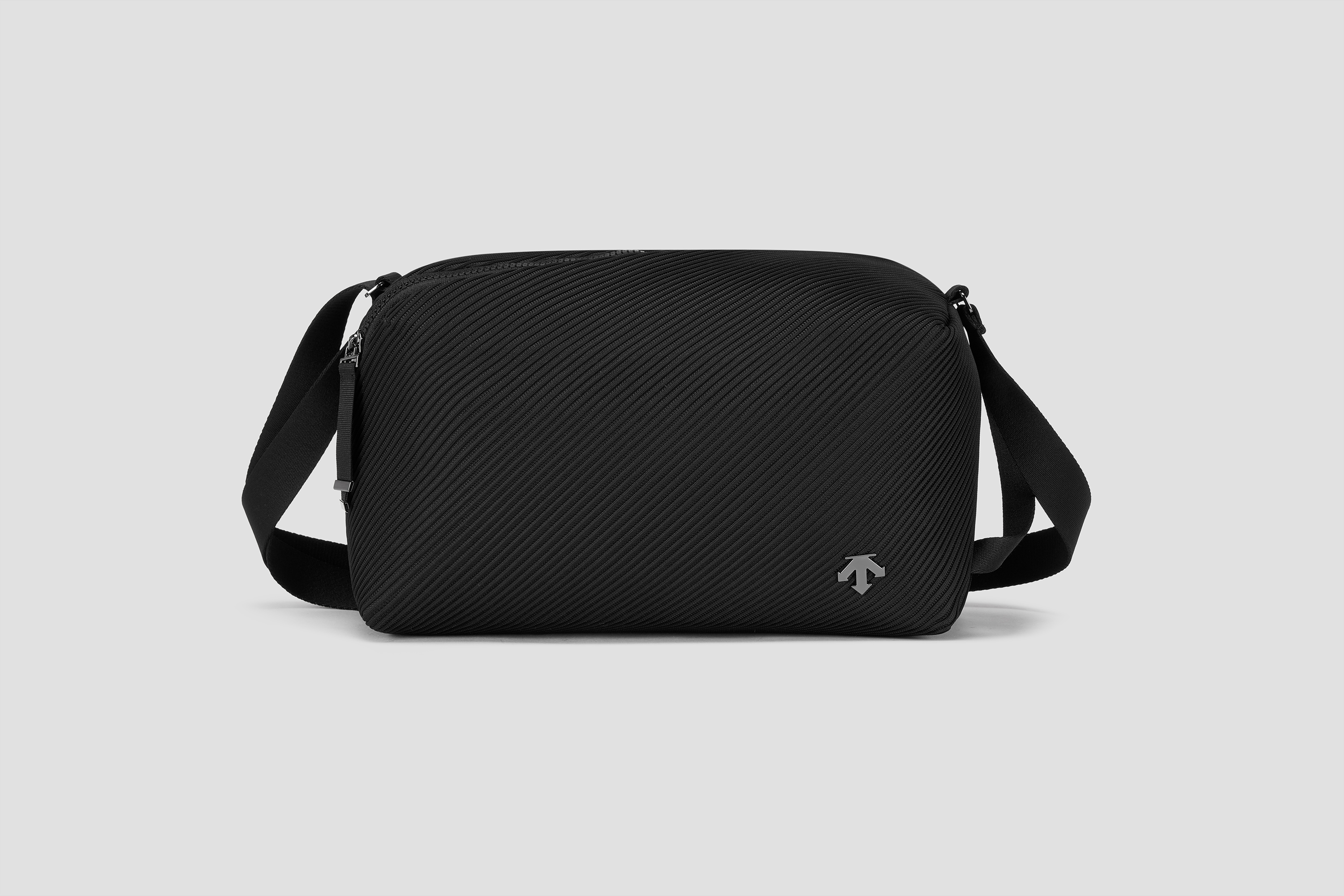 TRAINING Women Crossbody Bag
