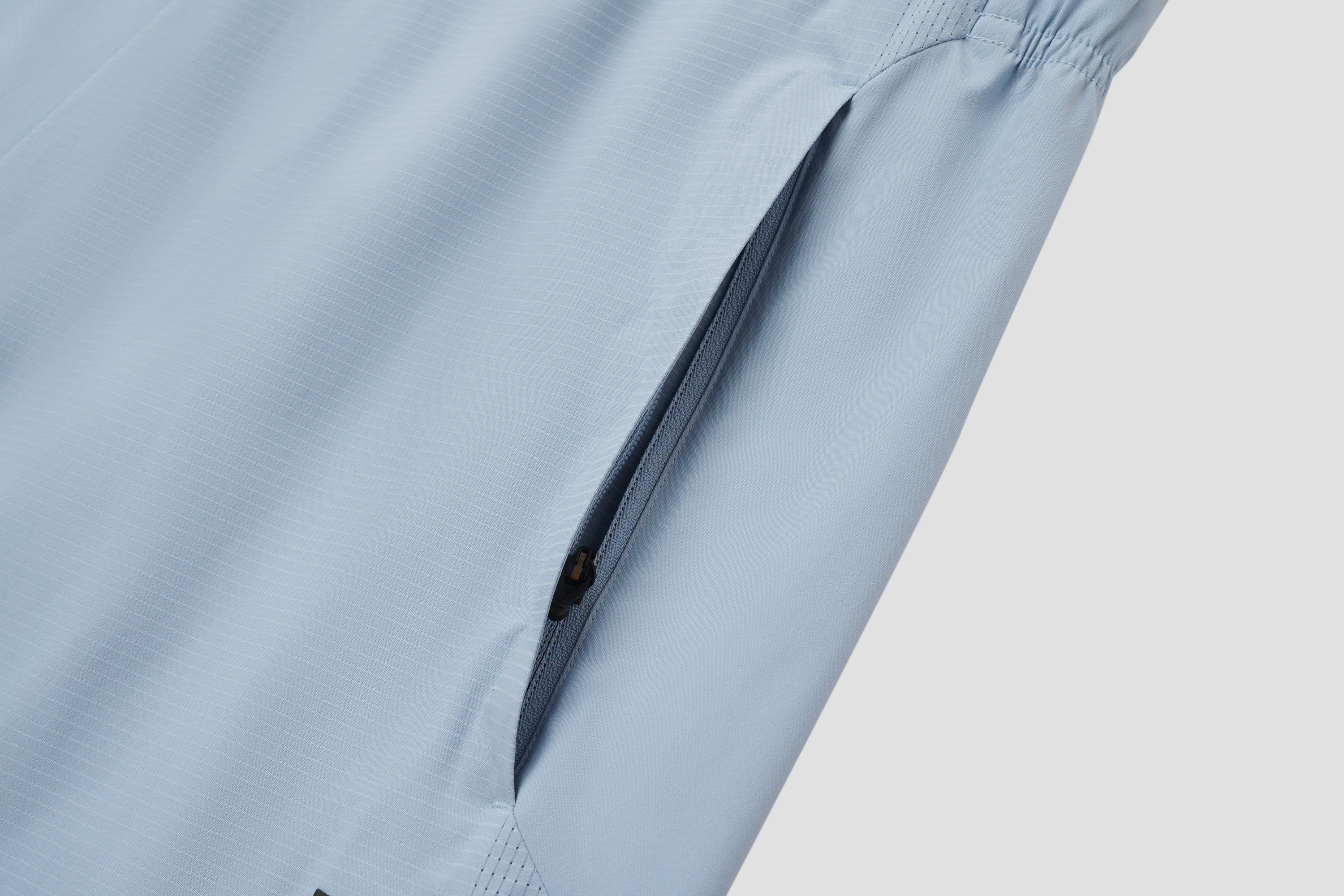 TRAINING Men Woven Shorts