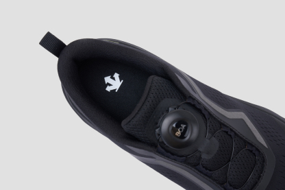 PERFORMANCE Women LAVITATE AIR WIRE 3.0