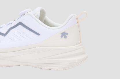 PERFORMANCE Women LAVITATE AIR WIRE 3.0