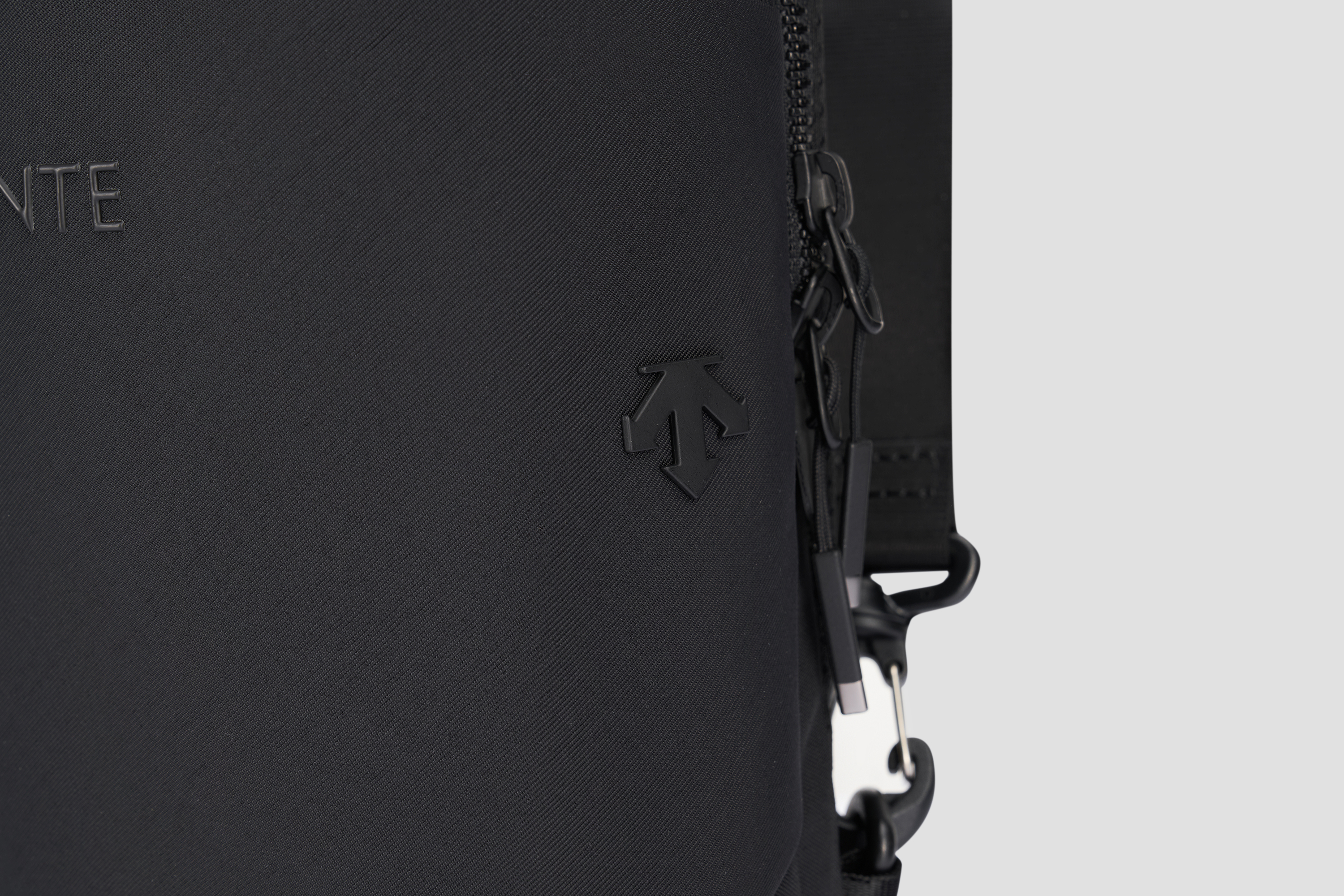 Move Pack Chest Bag