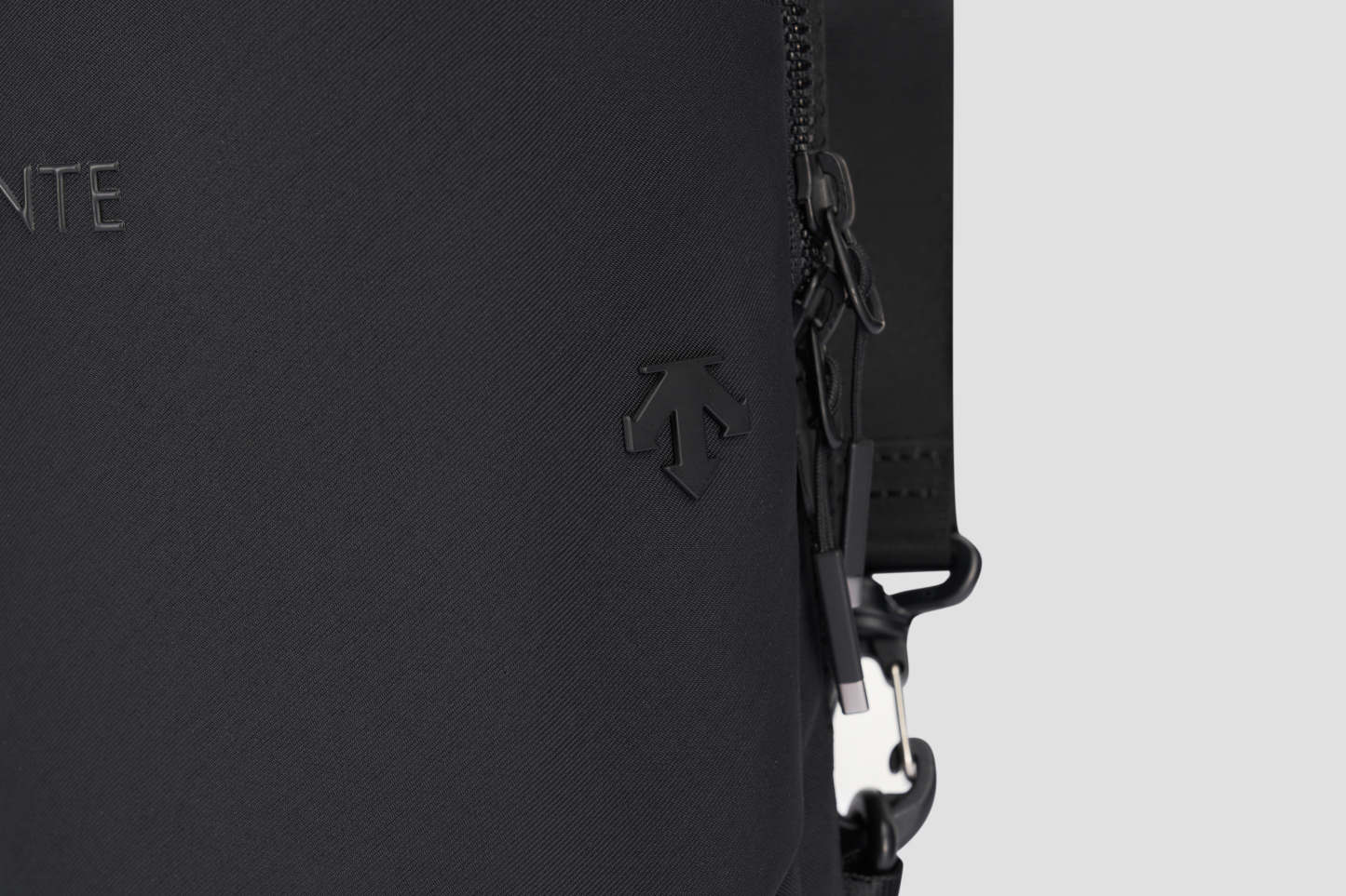 Move Pack Chest Bag