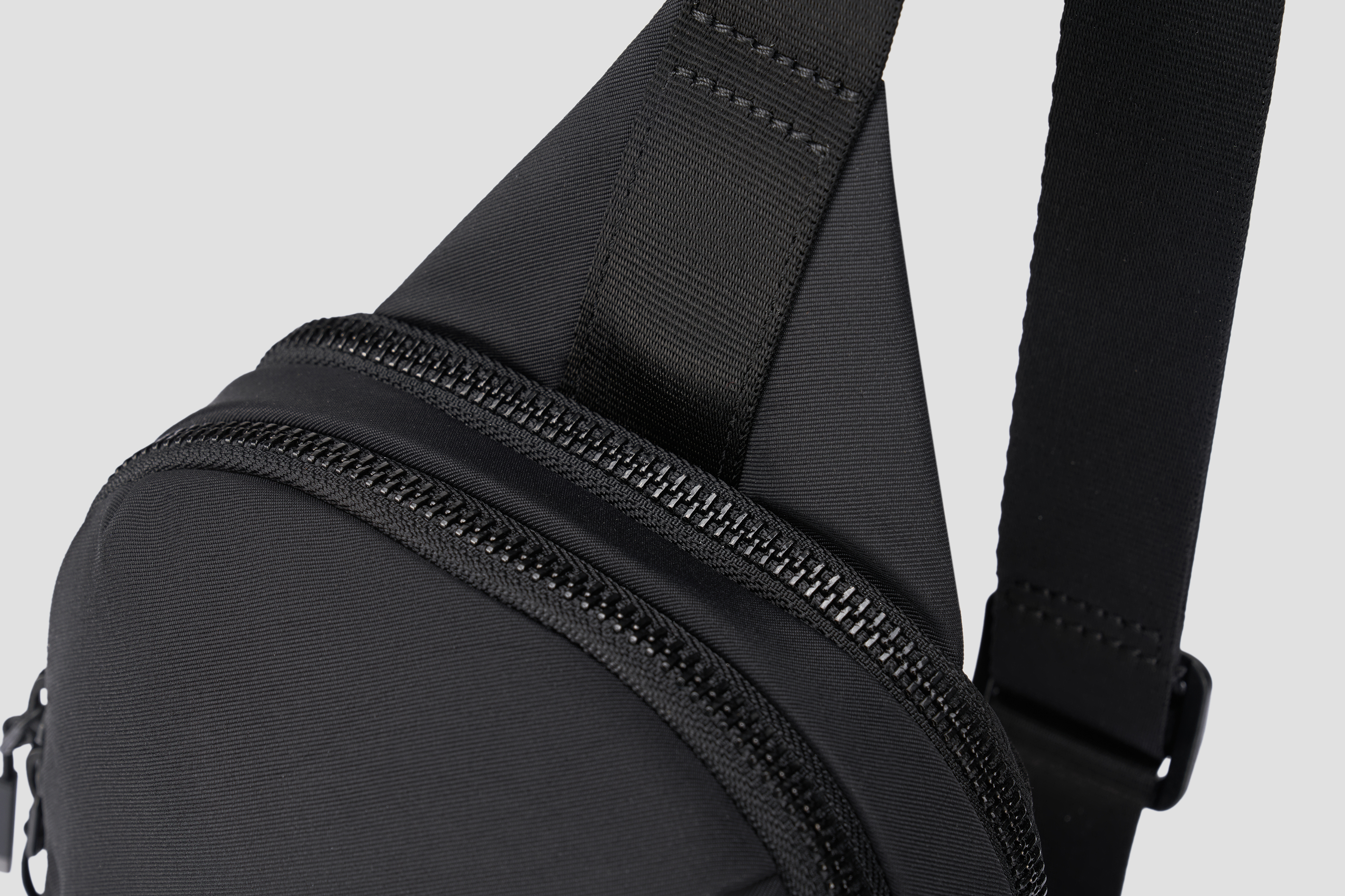 Move Pack Chest Bag