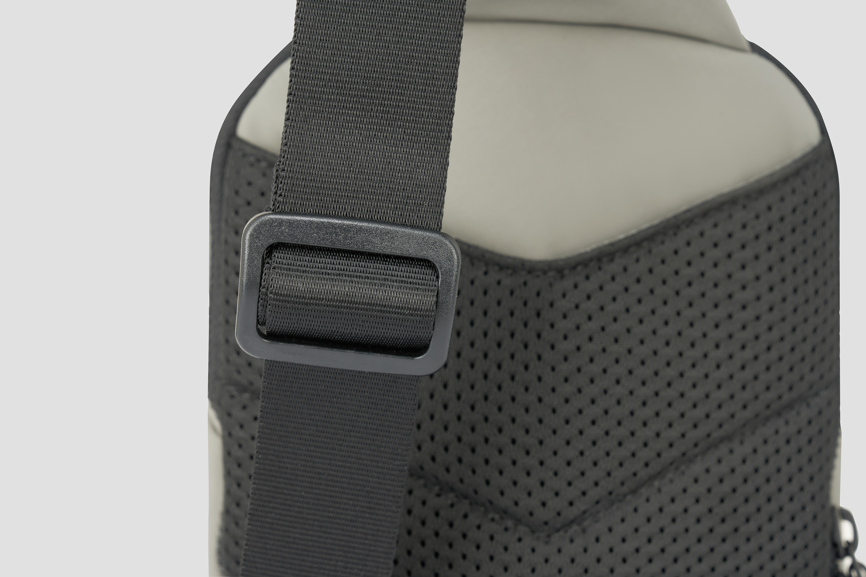 Move Pack Chest Bag