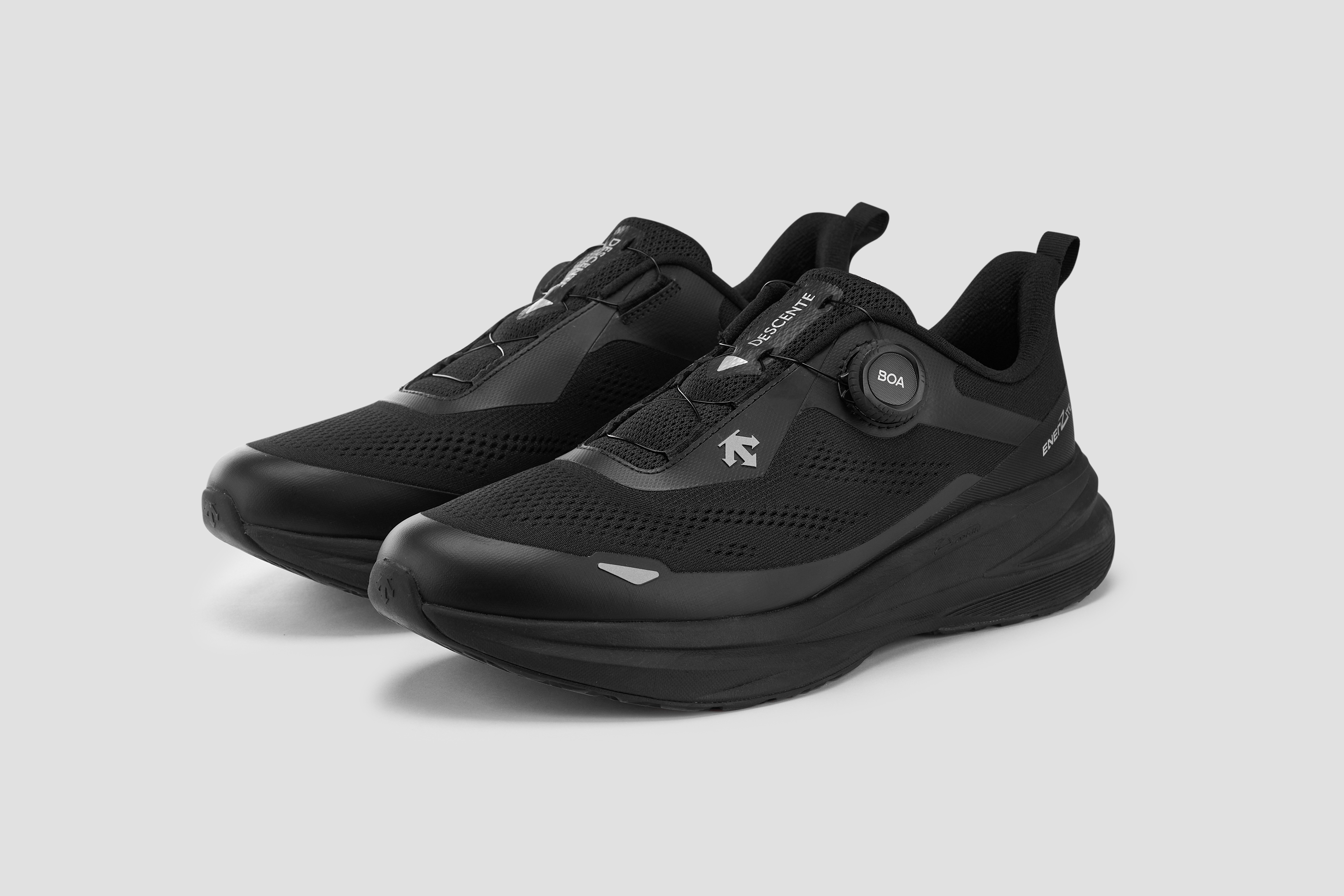 MEN'S RUNNING Series LAVITATE 3.0 WIRE Running Shoes