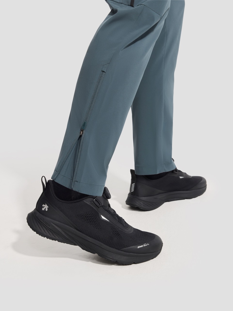Men's Running Ease Air Wire