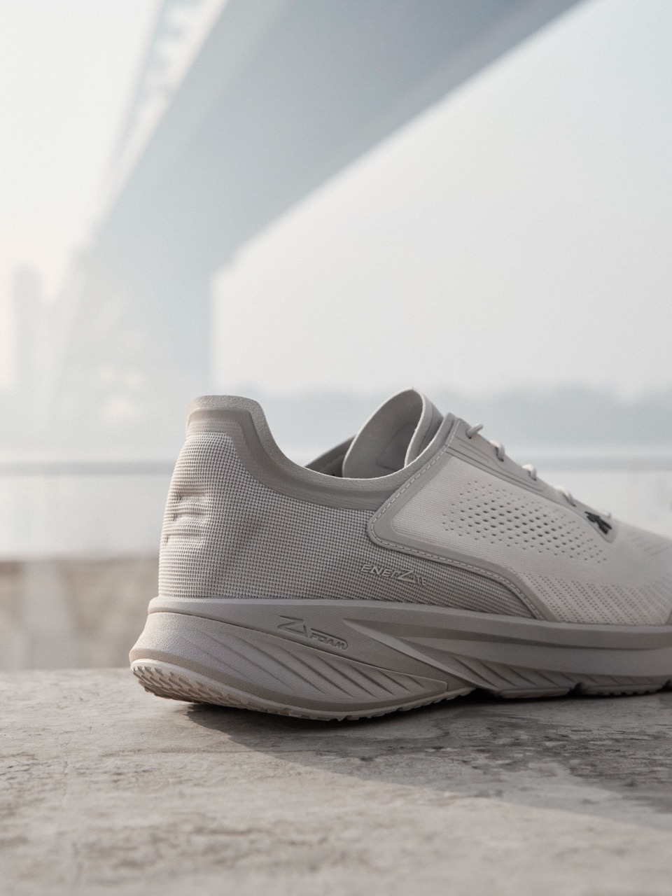 Men's Running Ease Stride Aero