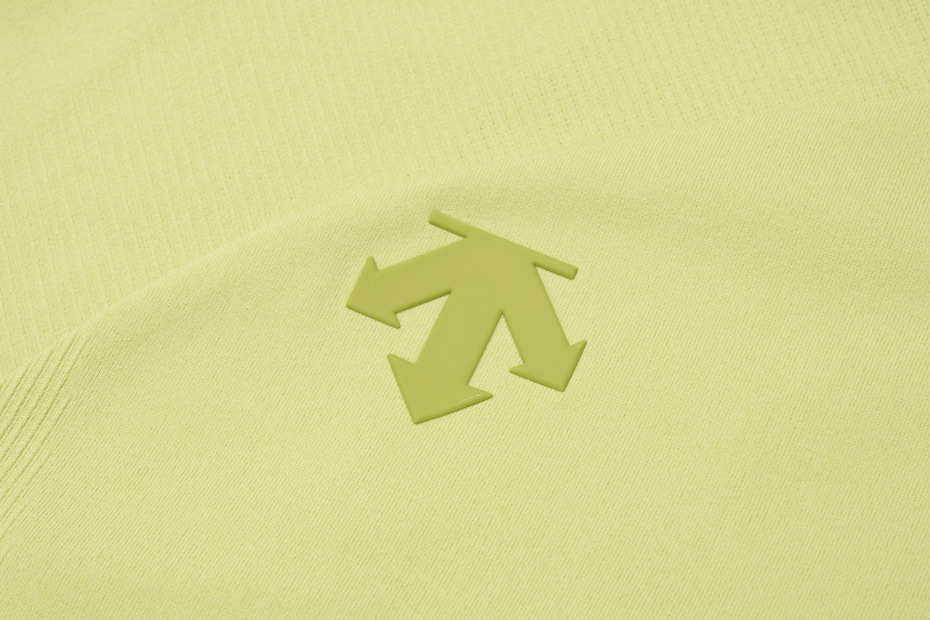 TRAINING Men Short Sleeve Knit T-Shirt