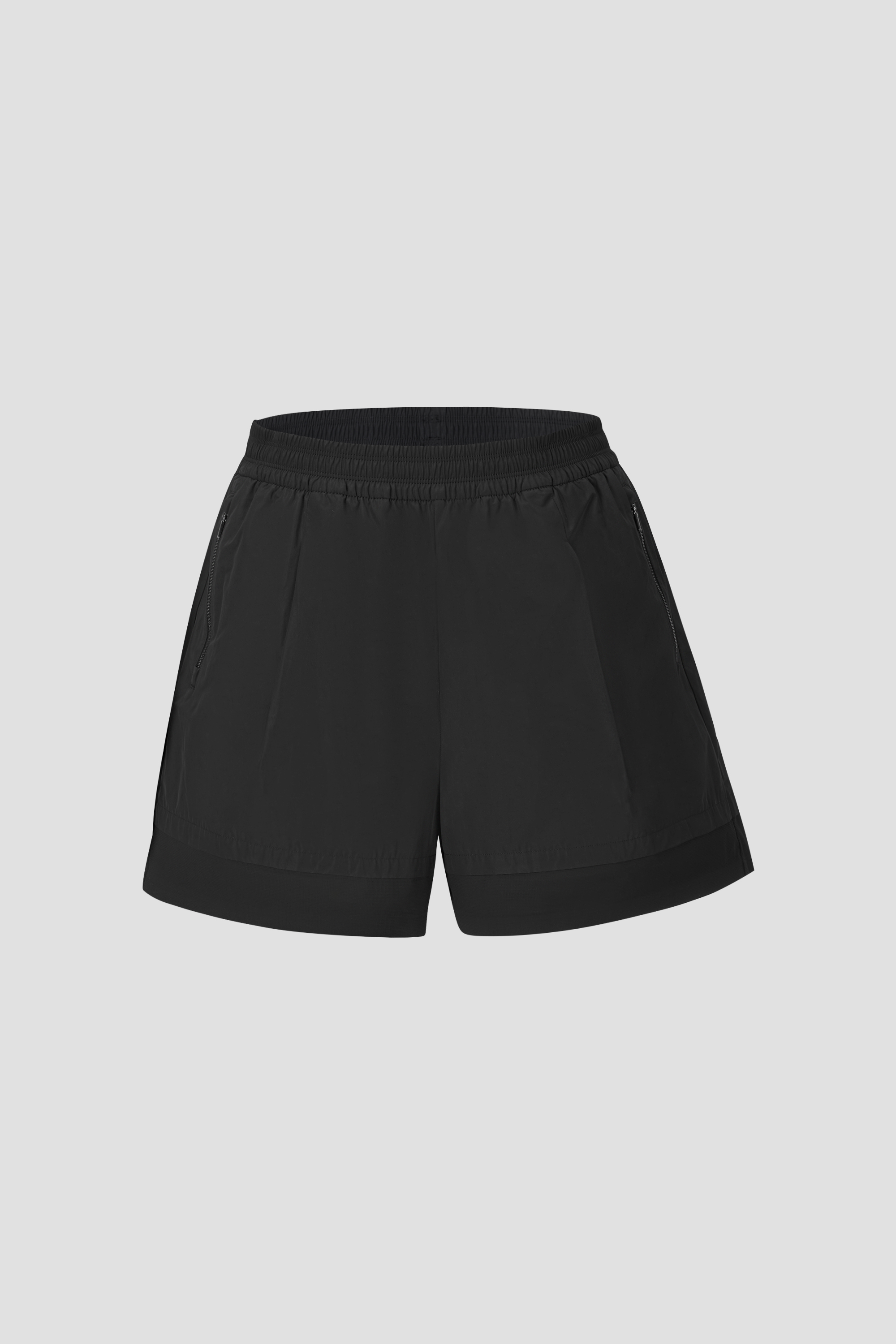 WOMEN'S STUDIO SHORTS