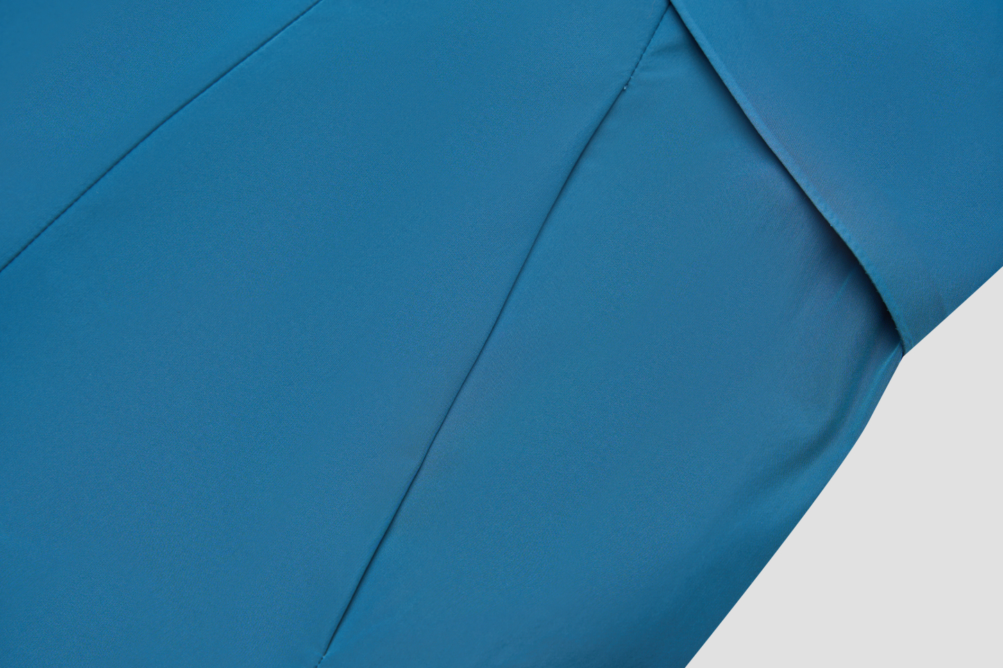 WOMEN'S STUDIO WOVEN VEST