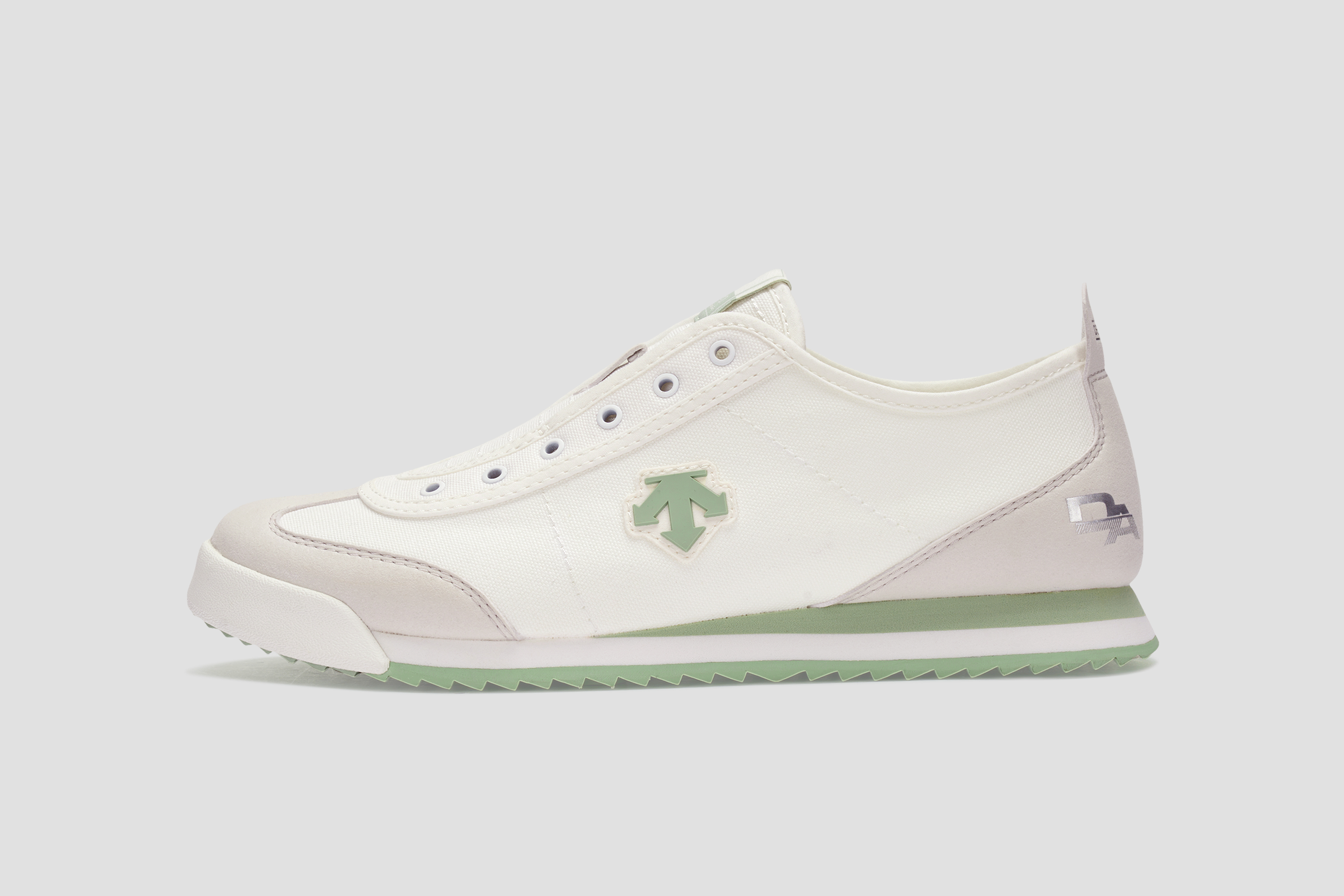 WOMEN'S CHRON Series Slip-On Casual Sneakers