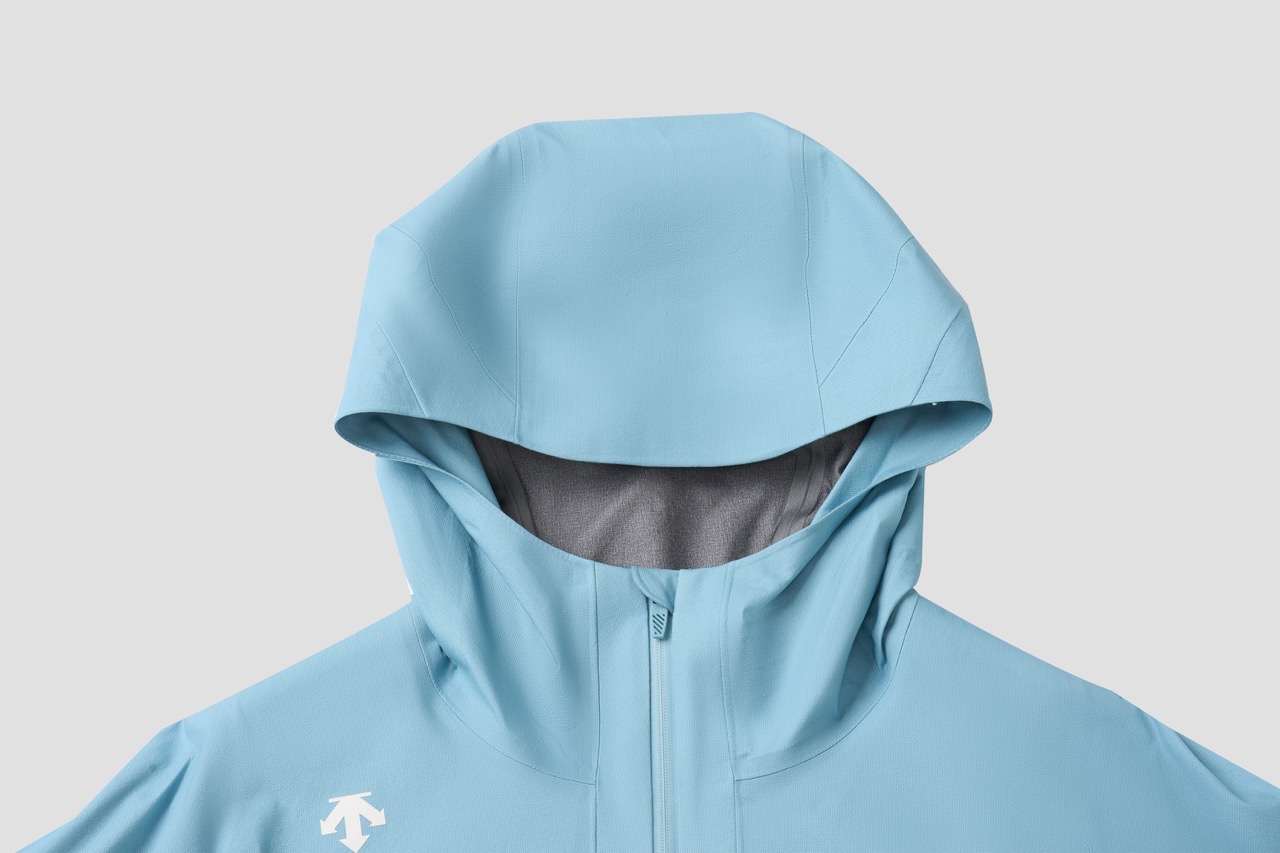 WOVEN AEROLITE SHIELD JACKET