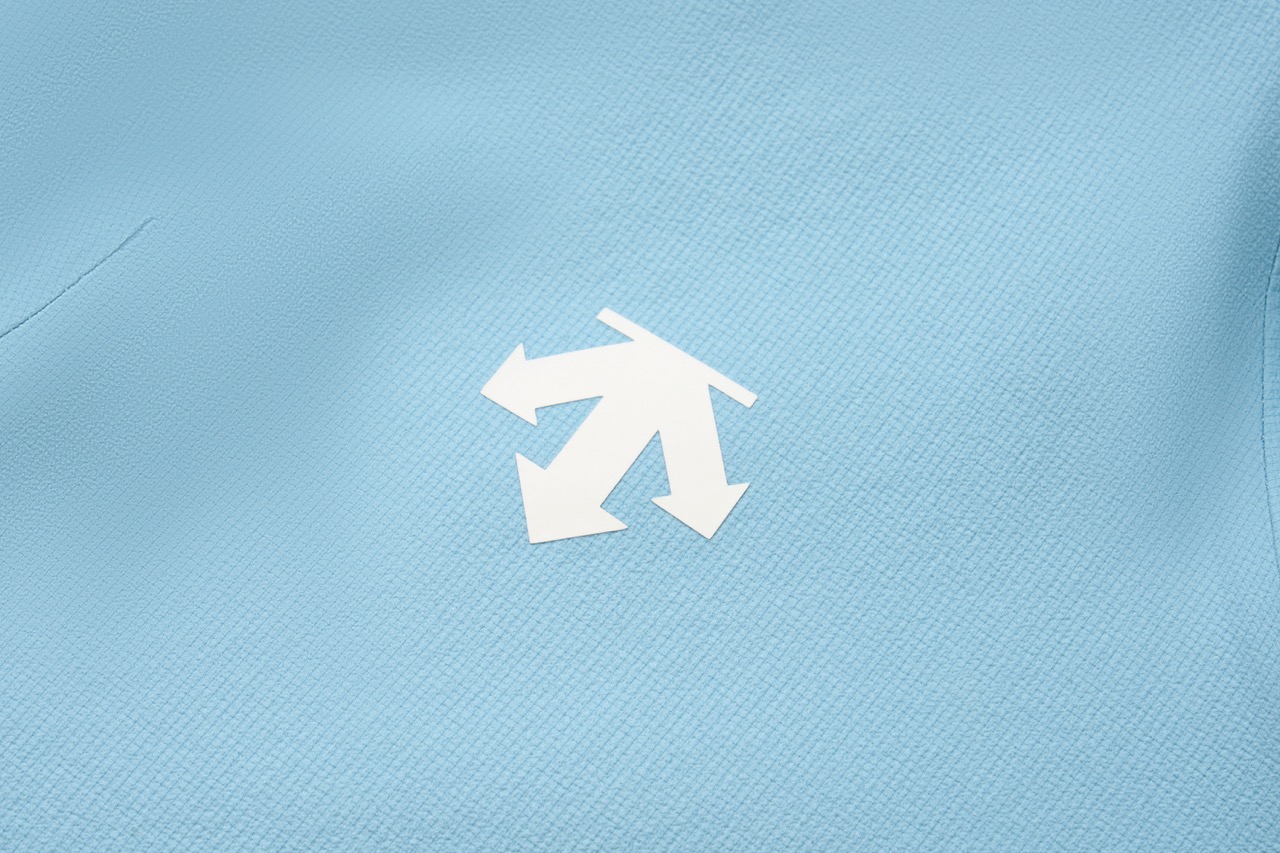 WOVEN AEROLITE SHIELD JACKET