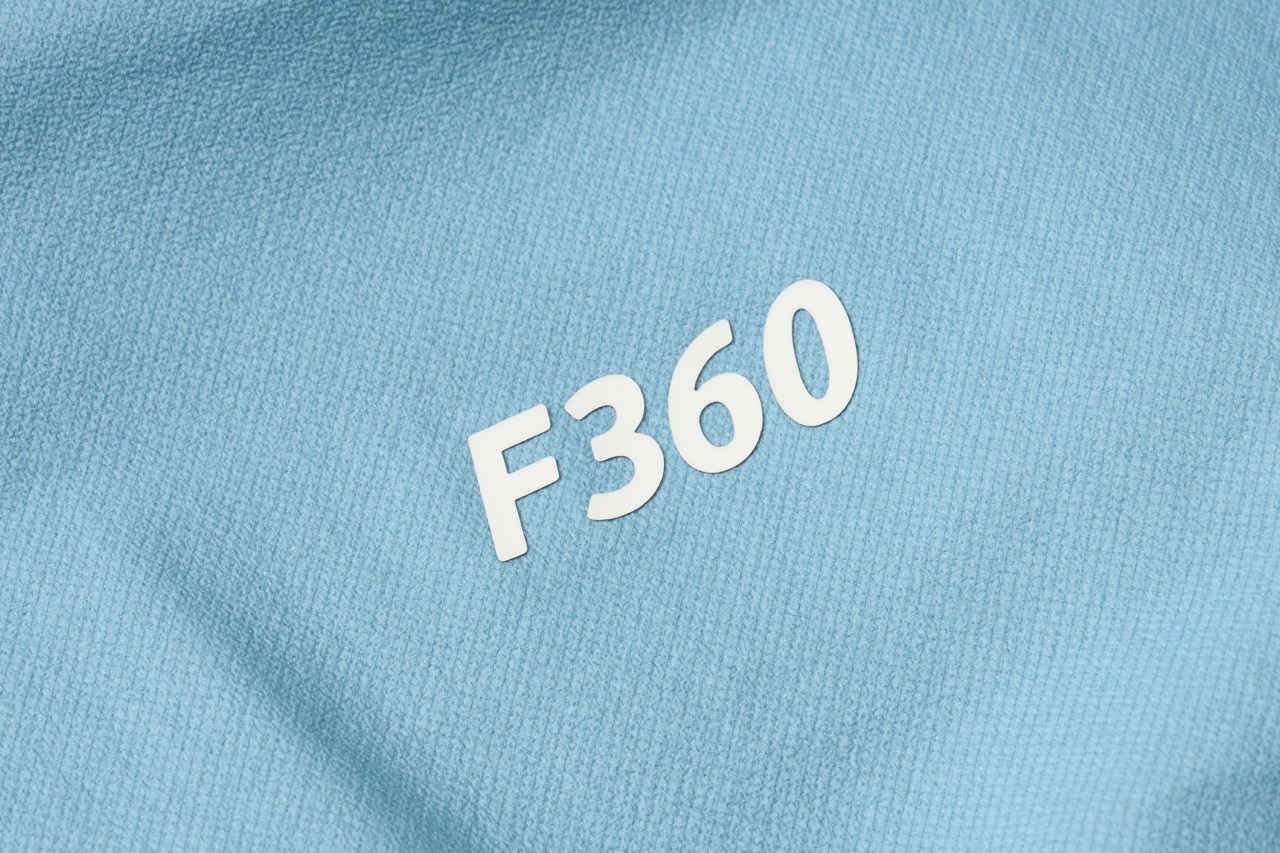 WOVEN AEROLITE SHIELD JACKET