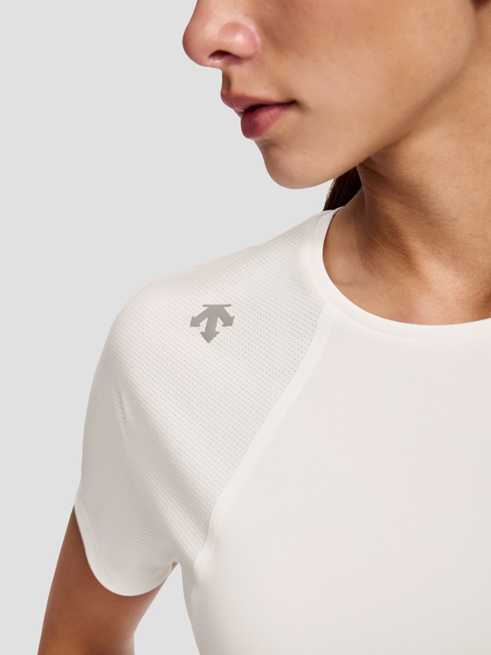 SHORT SLEEVE TEE