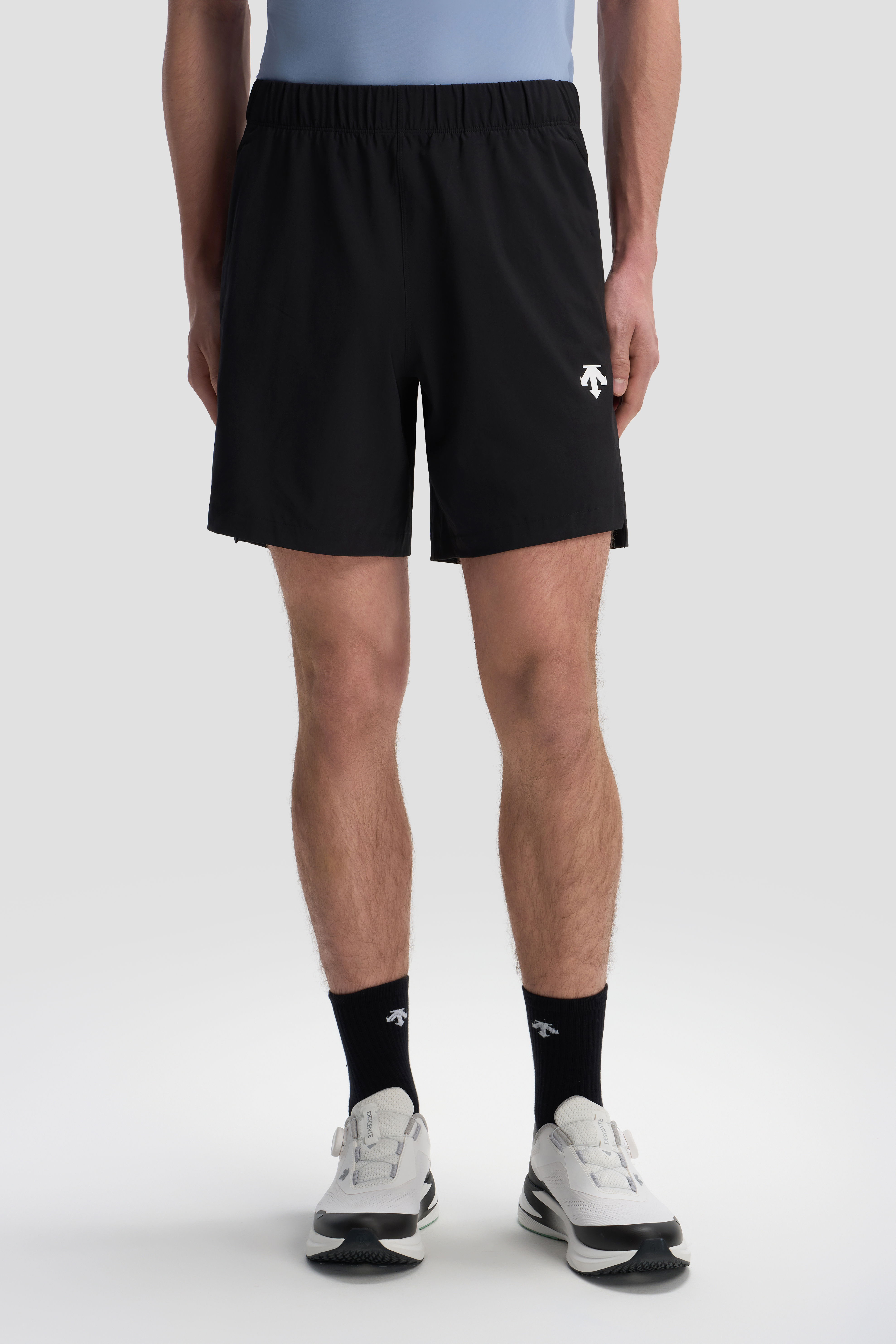 TRAINING Men Woven Shorts