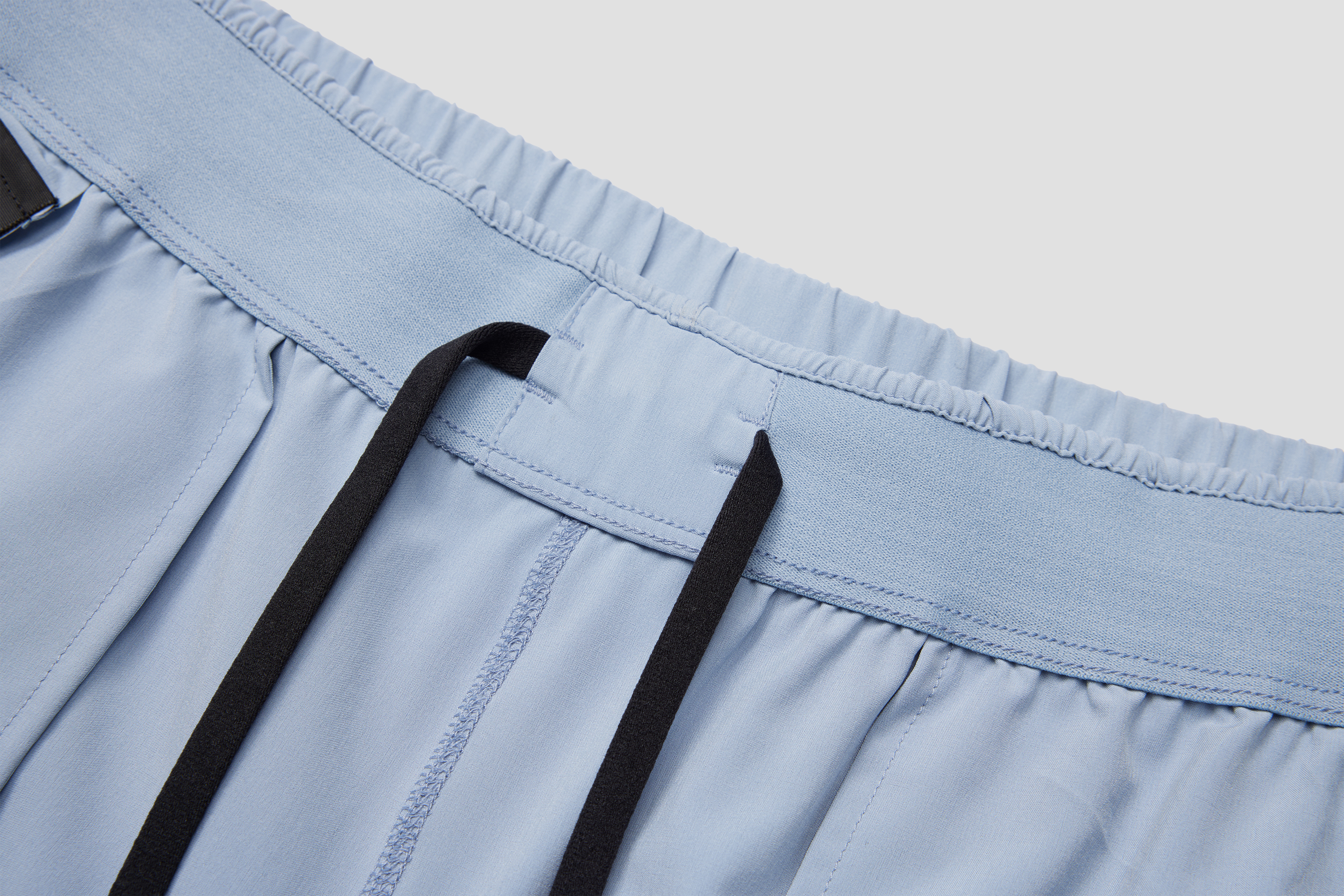 TRAINING Men Woven Shorts