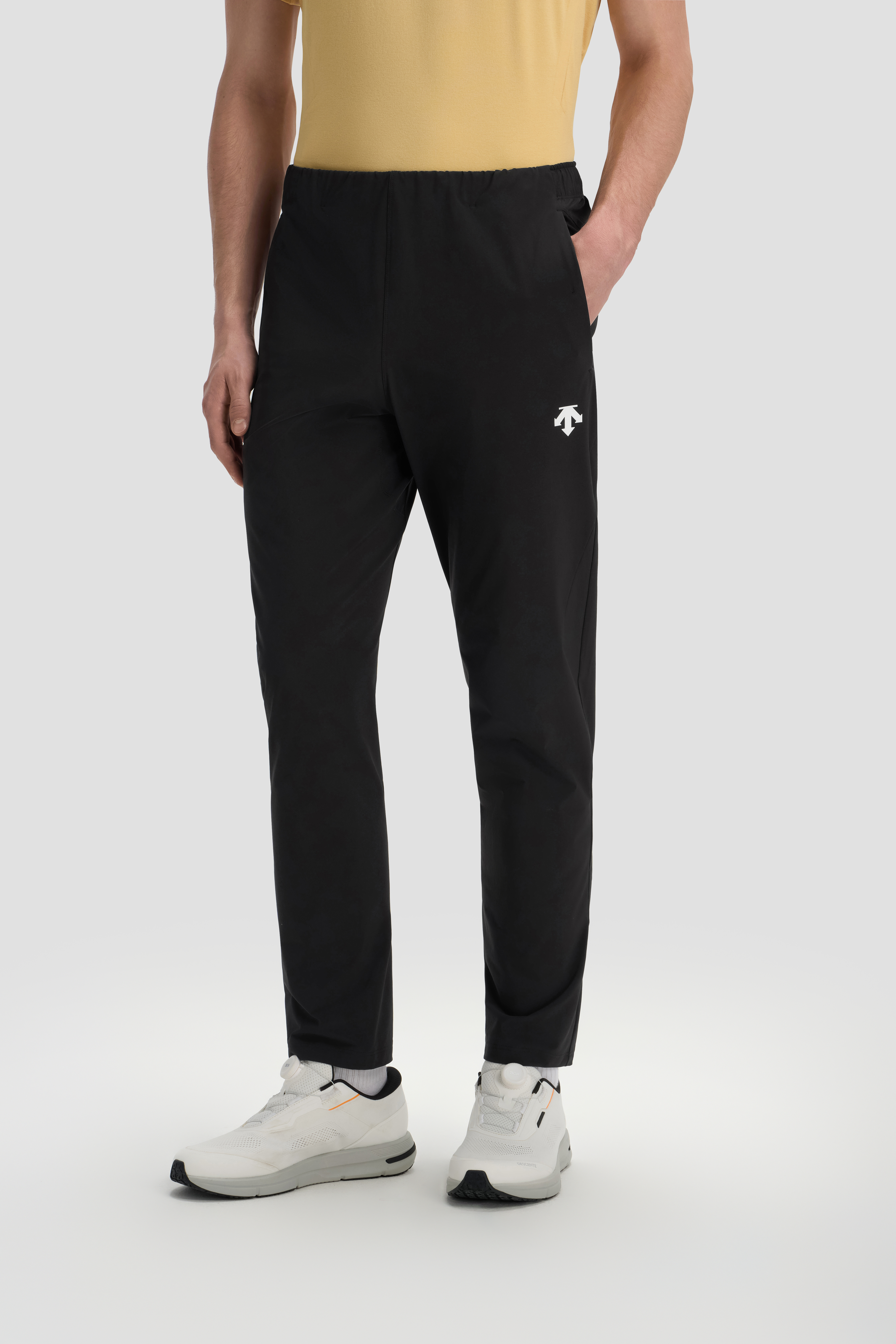 TRAINING Men Woven Sports Pants
