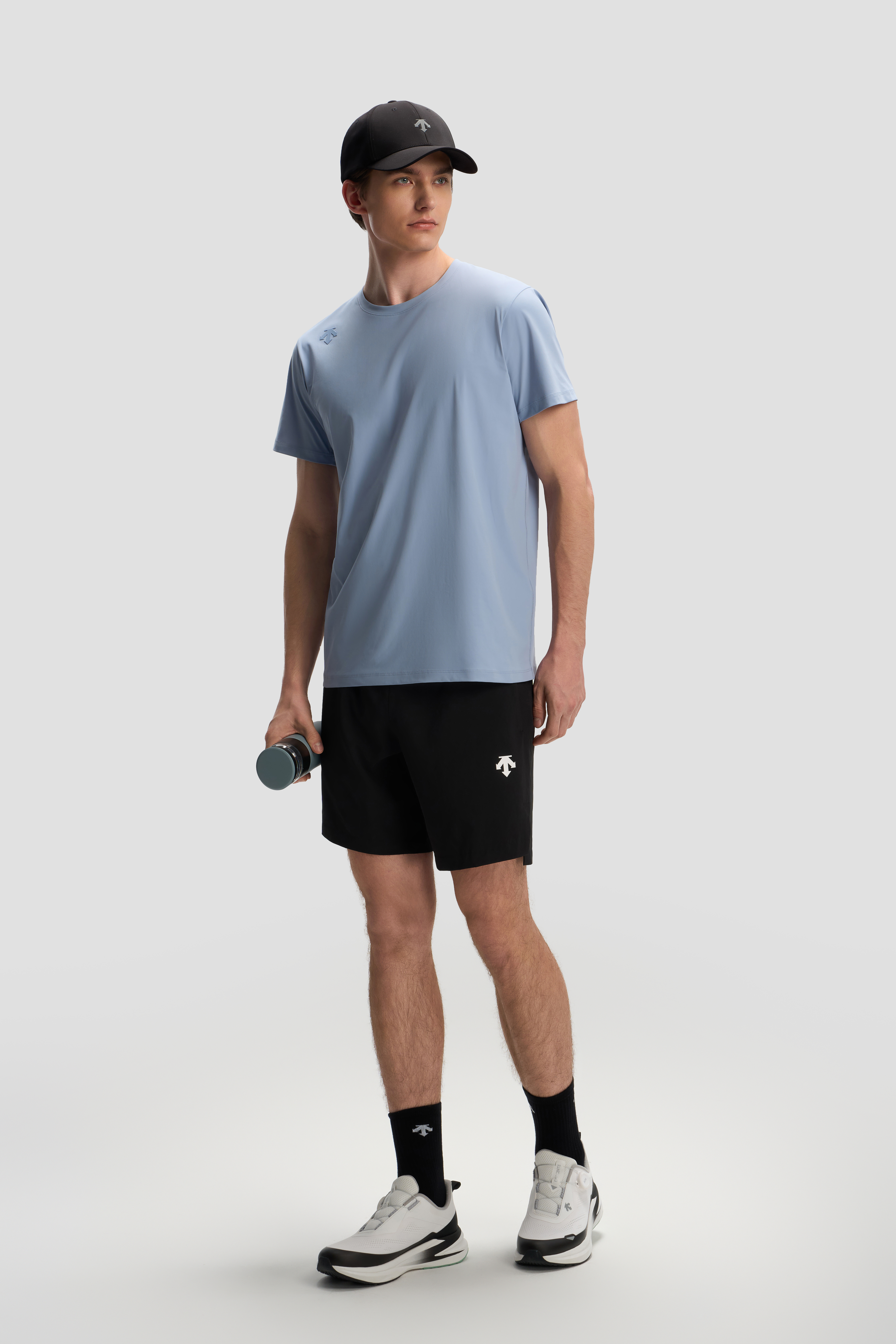 TRAINING Men Woven Shorts