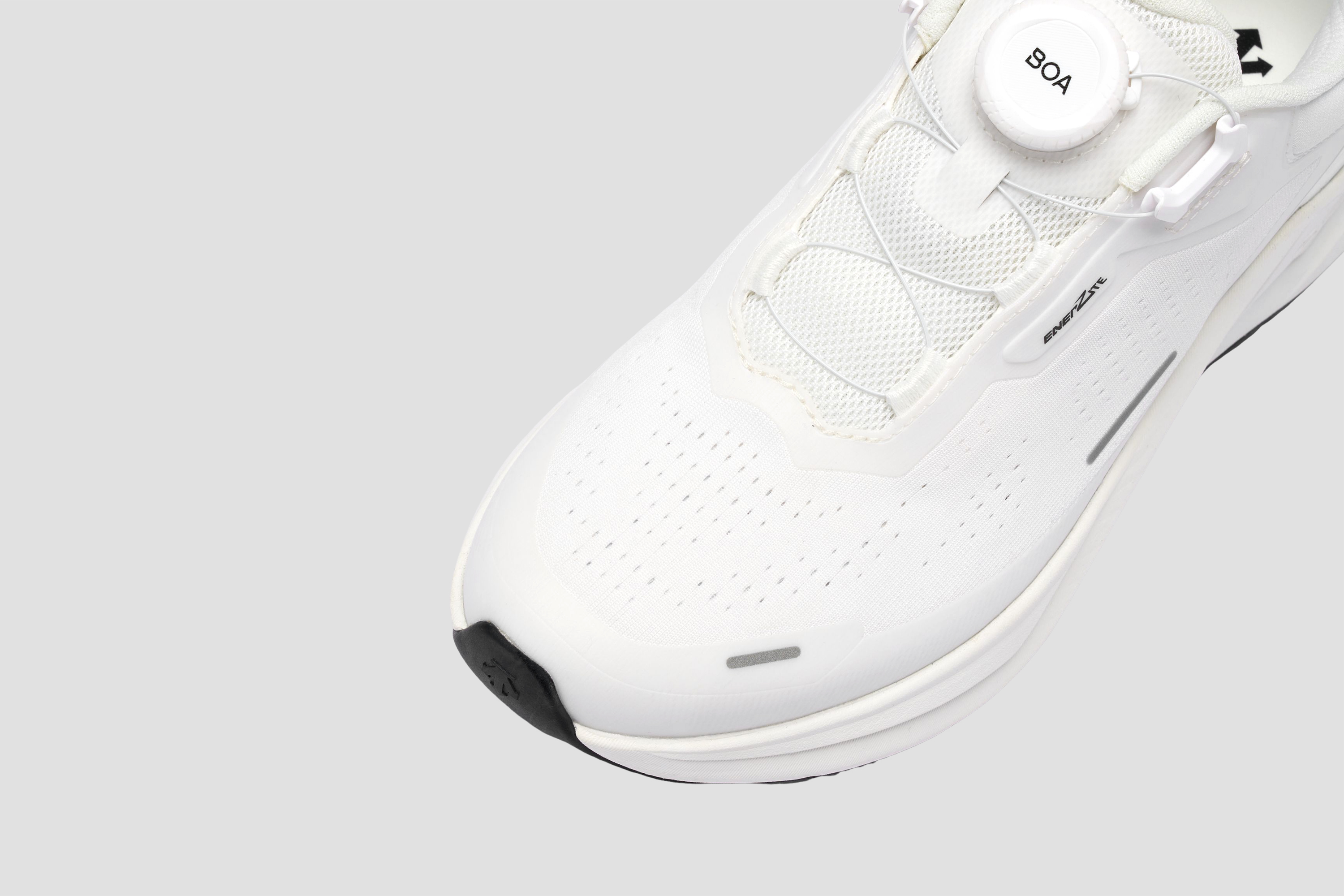 RUNNING Women LAVITATE 4.0 WIRE Shoes