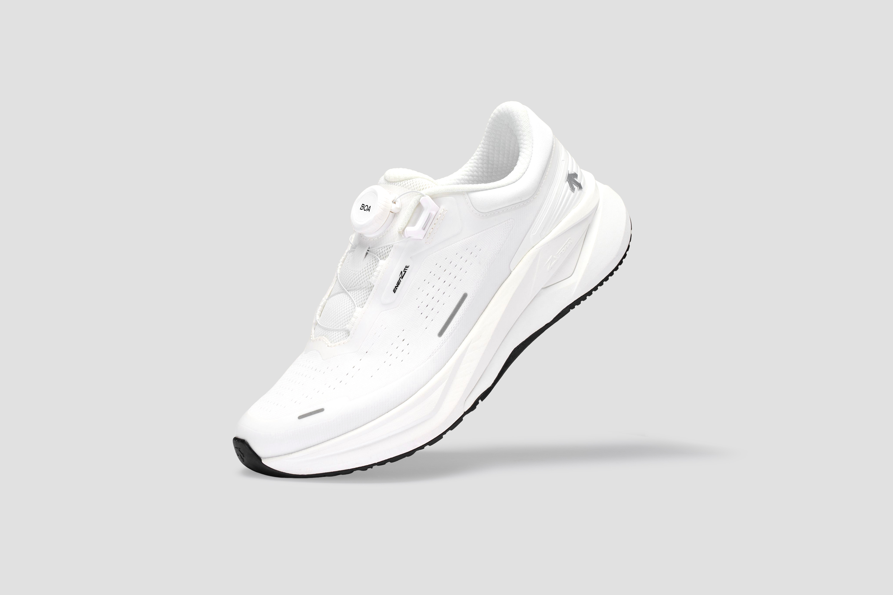 RUNNING Women LAVITATE 4.0 WIRE Shoes
