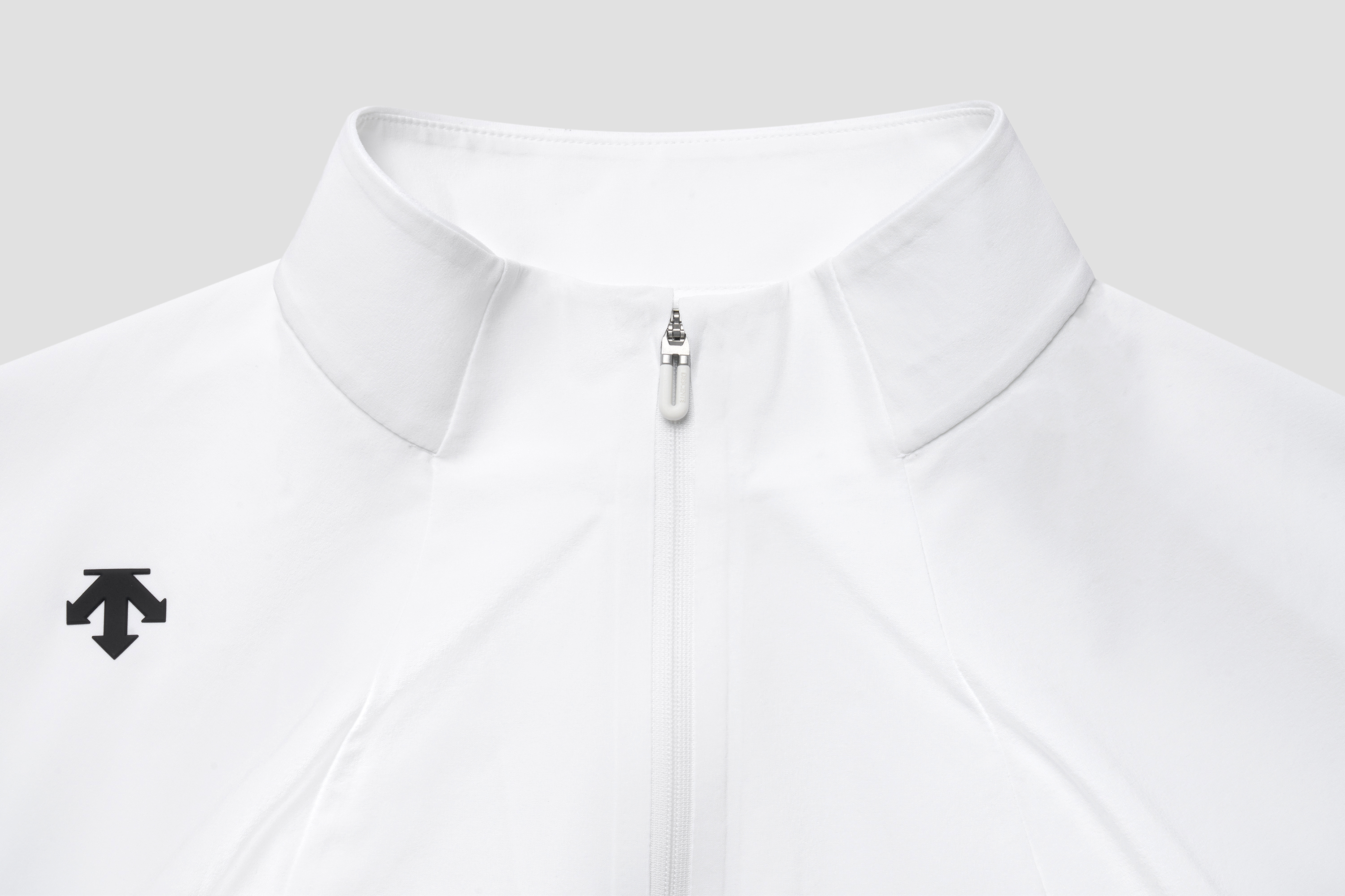 TRAINING Women Woven Top