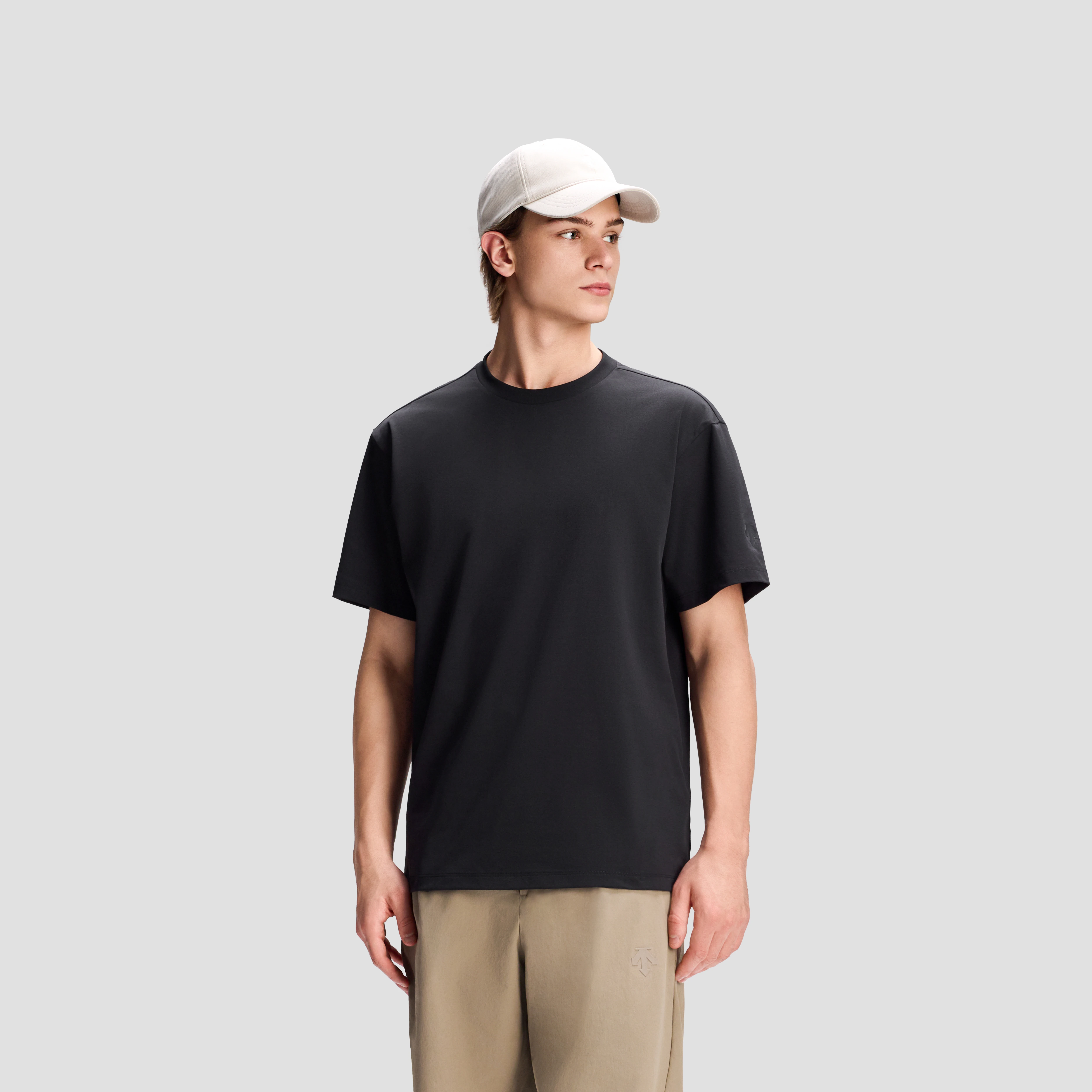 Unisex Essential Graphic Short Sleeve Knit T-Shirt