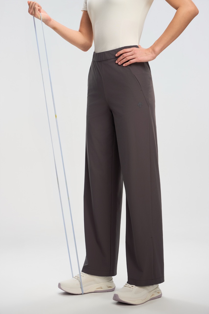 TRAINING Women Woven Pants