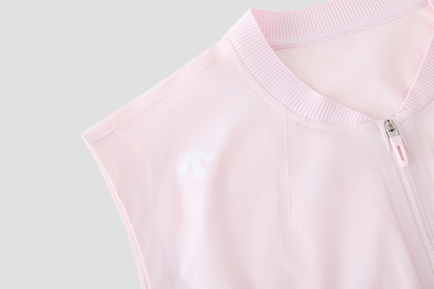 GOLF PRO WOMEN WOVEN VEST