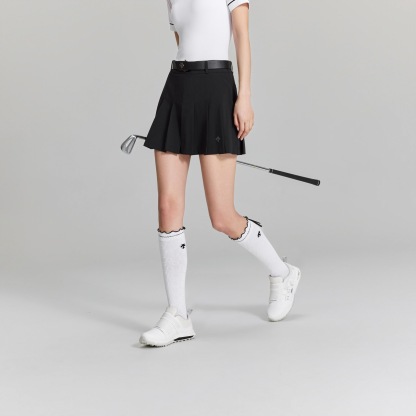 WOMEN'S GOLF Woven Shorts
