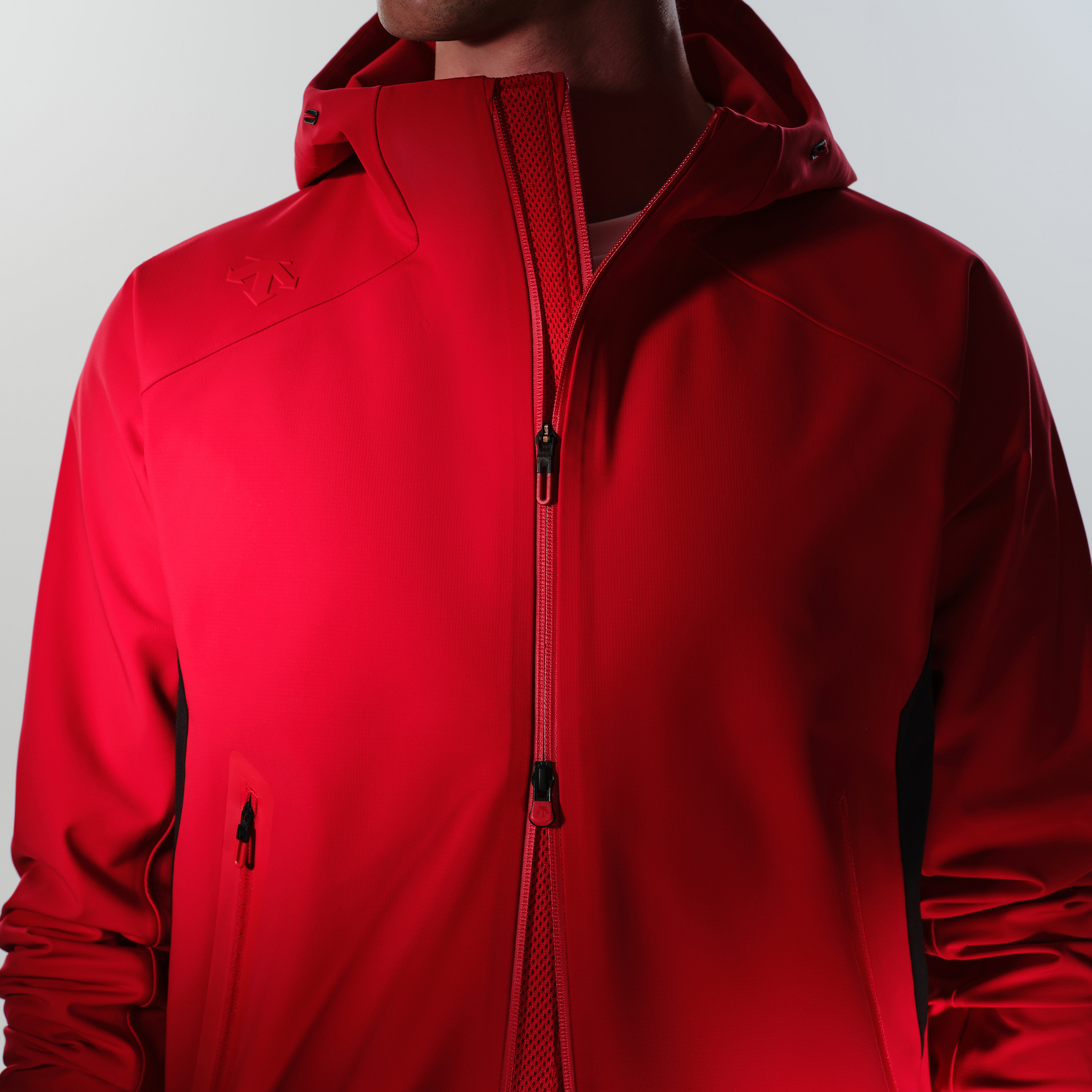 TRAINING Men Woven Top