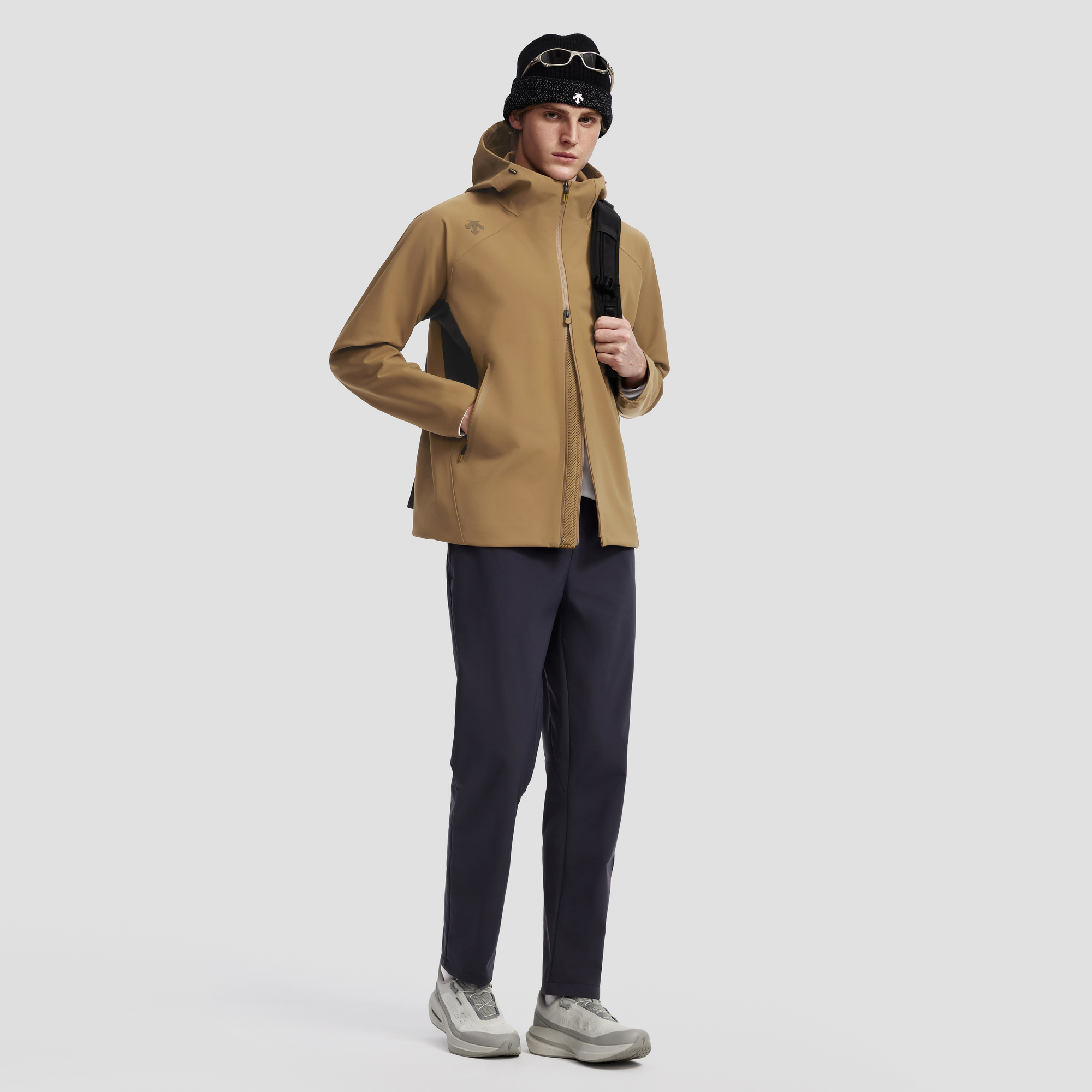 TRAINING Men Woven Top