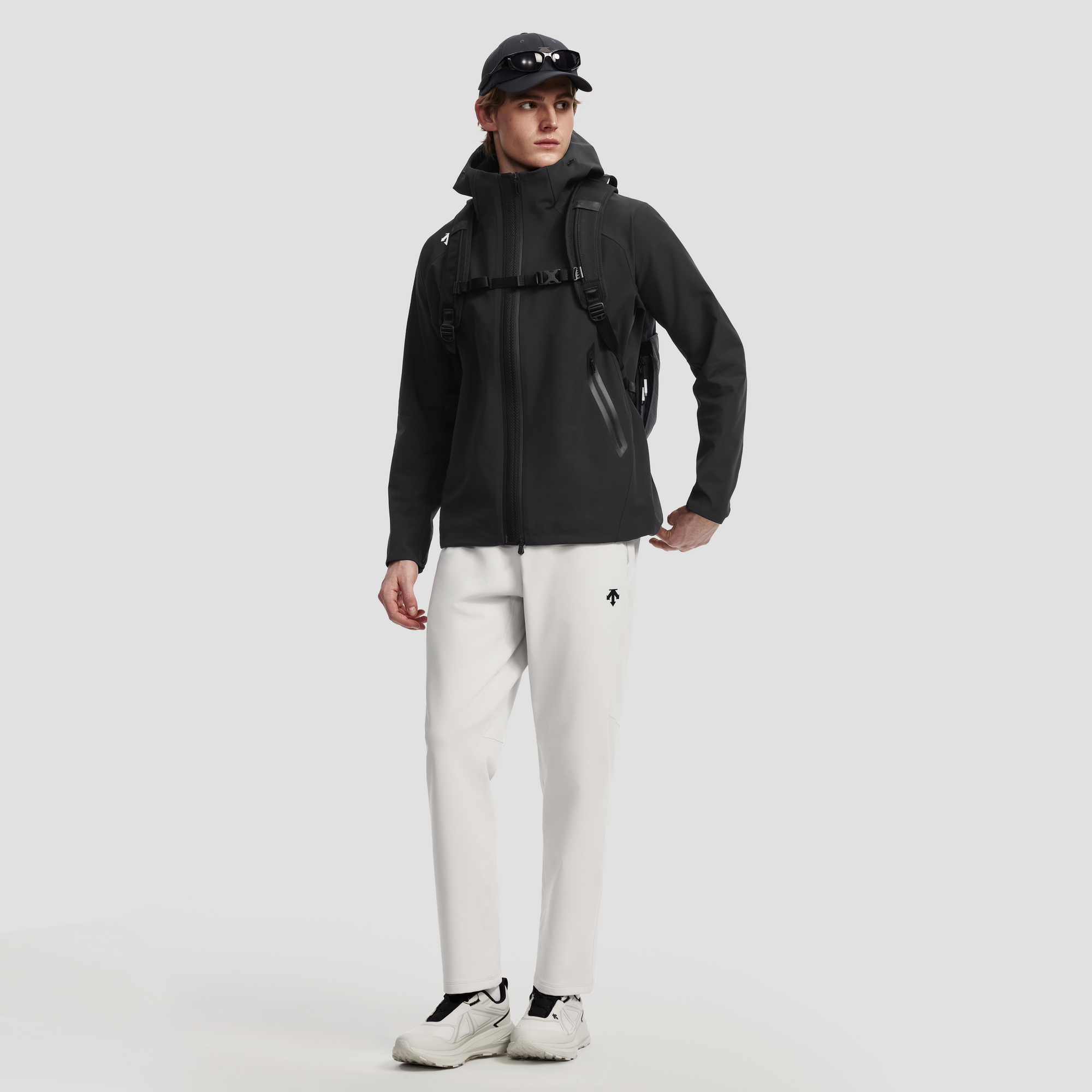 TRAINING Men Woven Top