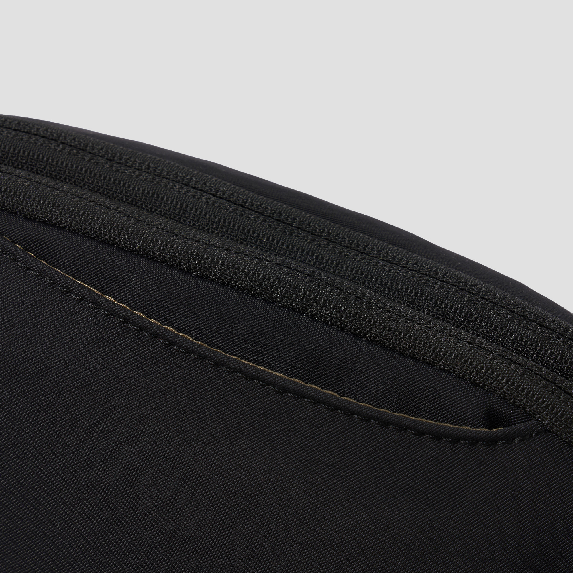 MOVE PACK Unisex Crossbody Bag