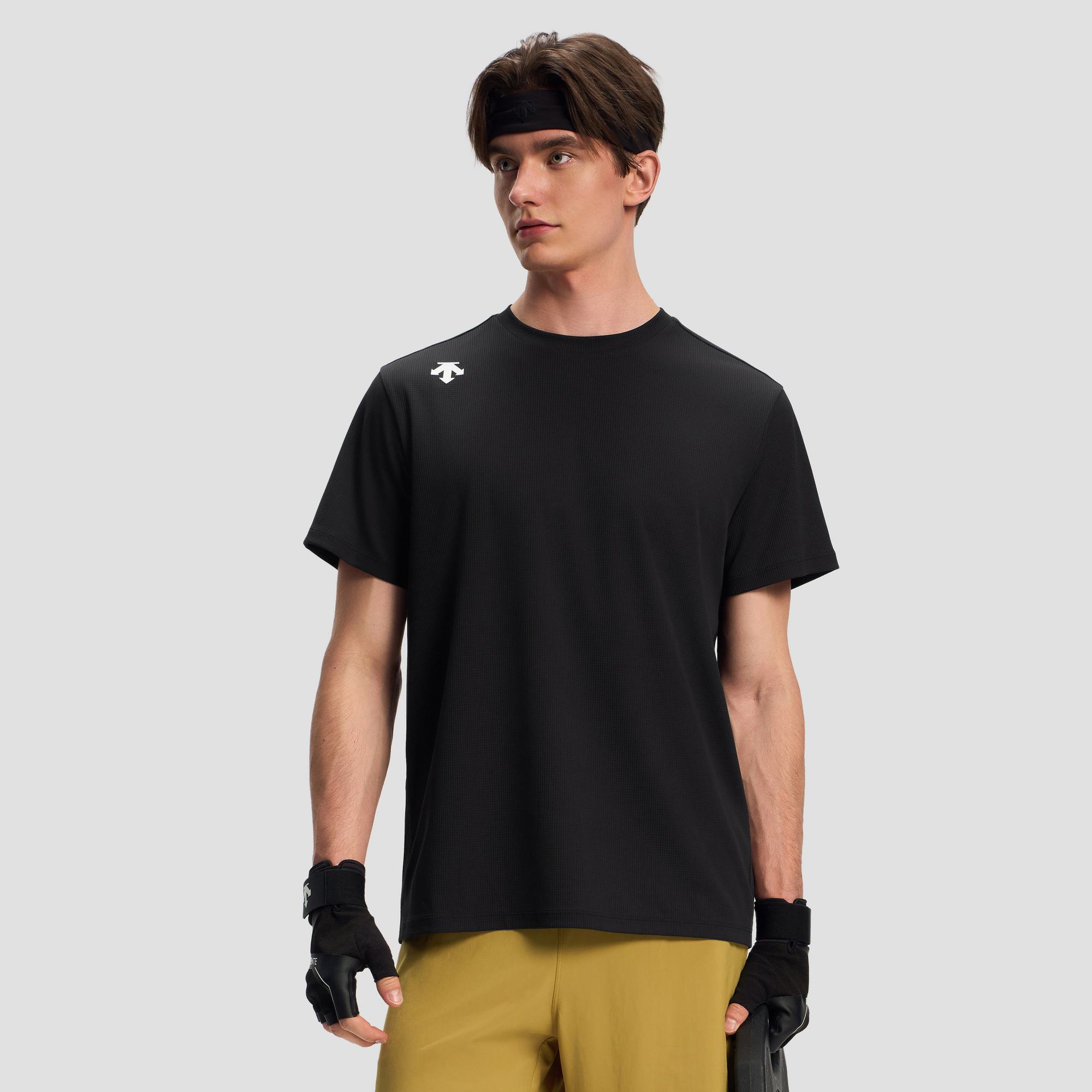 TRAINING Men Short Sleeve Knit T-Shirt