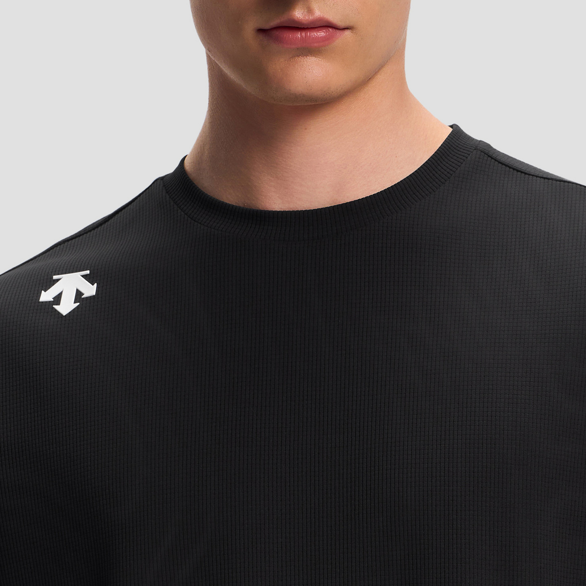 TRAINING Men Short Sleeve Knit T-Shirt