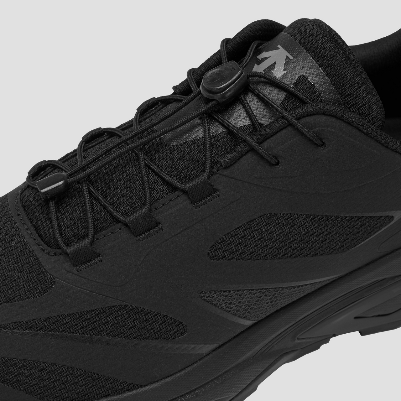 ENERZITE MTN RIDGE Men Running Shoes
#BLACK