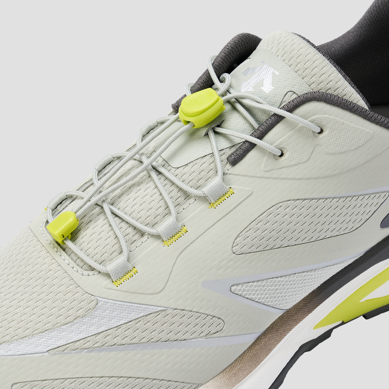 ENERZITE MTN RIDGE Men Running Shoes
#LIGHT GREY