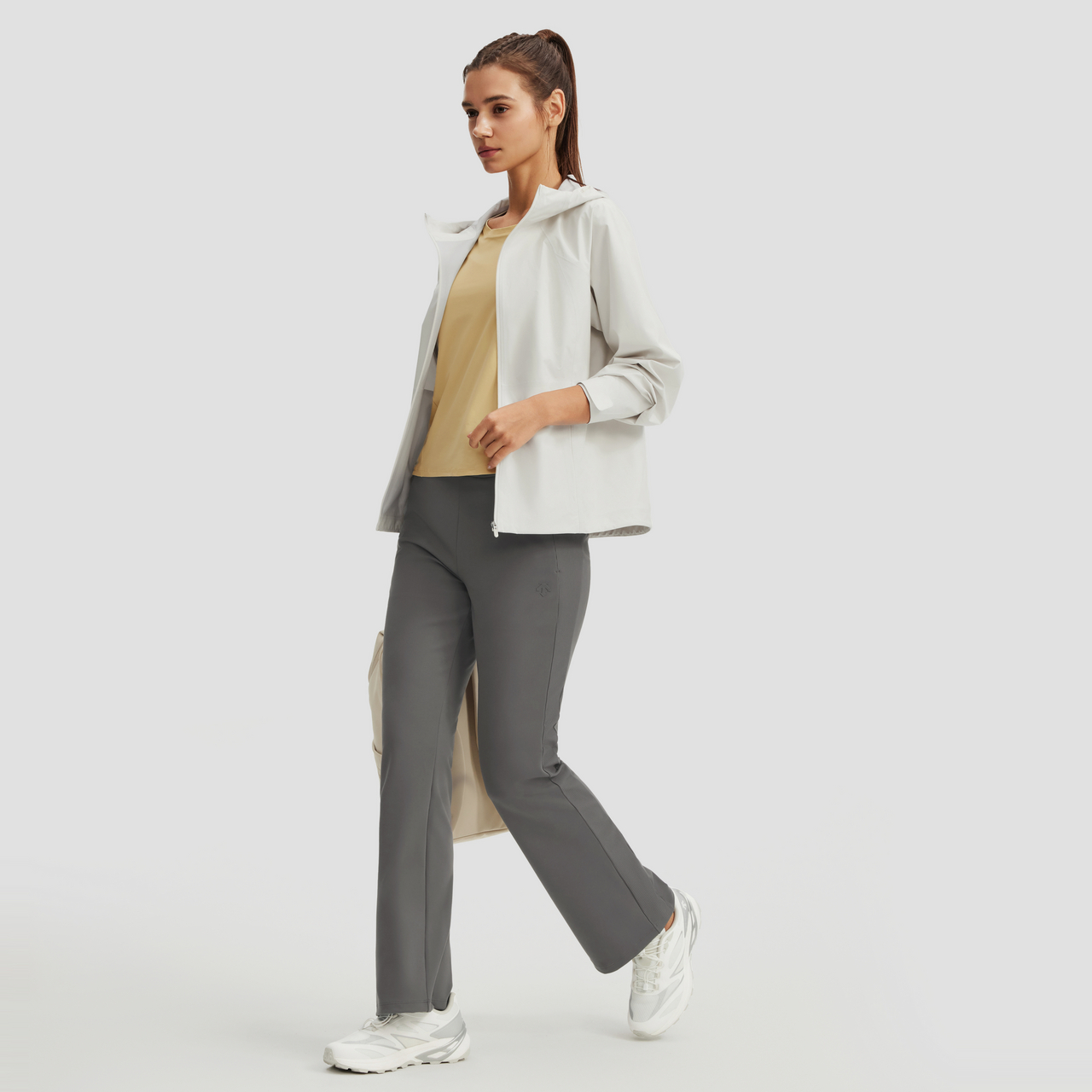 TRAINING Women Woven Jacket